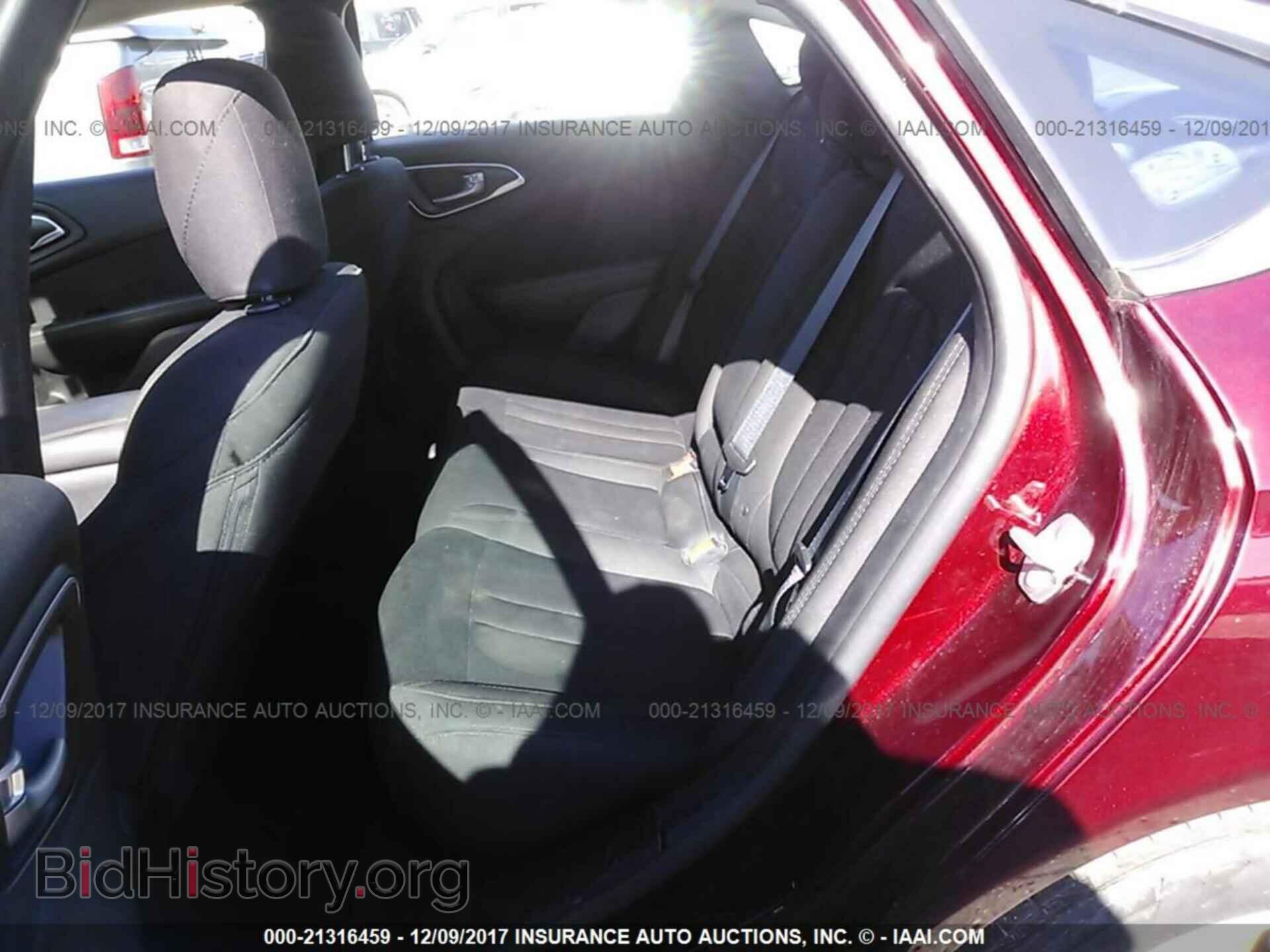 2016 Chrysler 200 - VIN: 1C3CCCAB6GN172525 - Фото 8