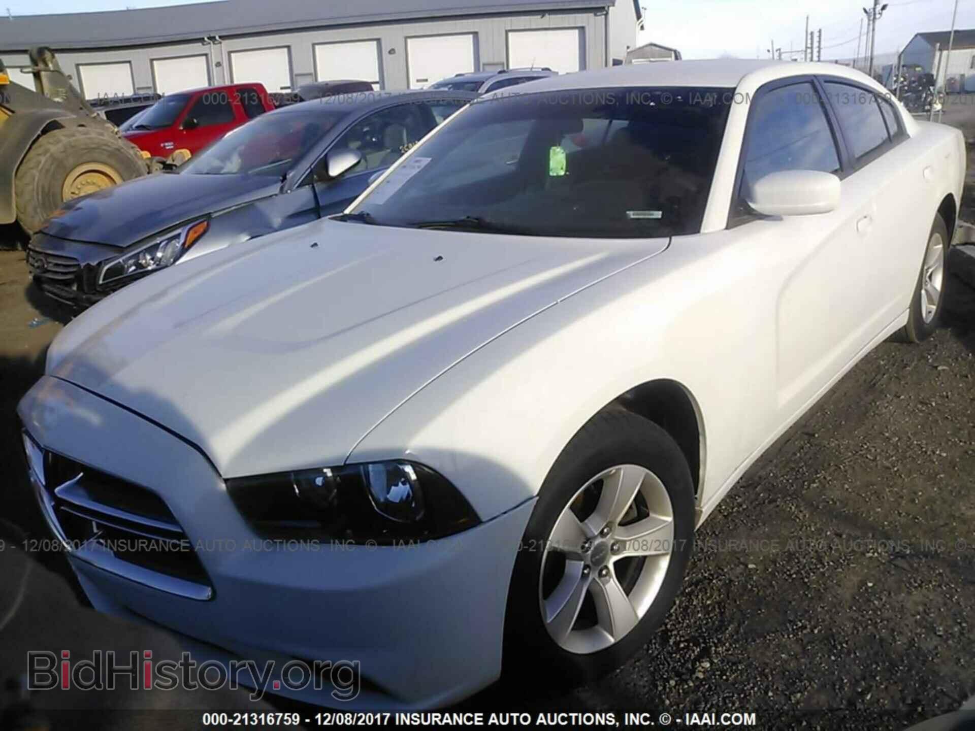 2011 Dodge Charger - VIN: 2B3CL3CG1BH577893 - Фото 2