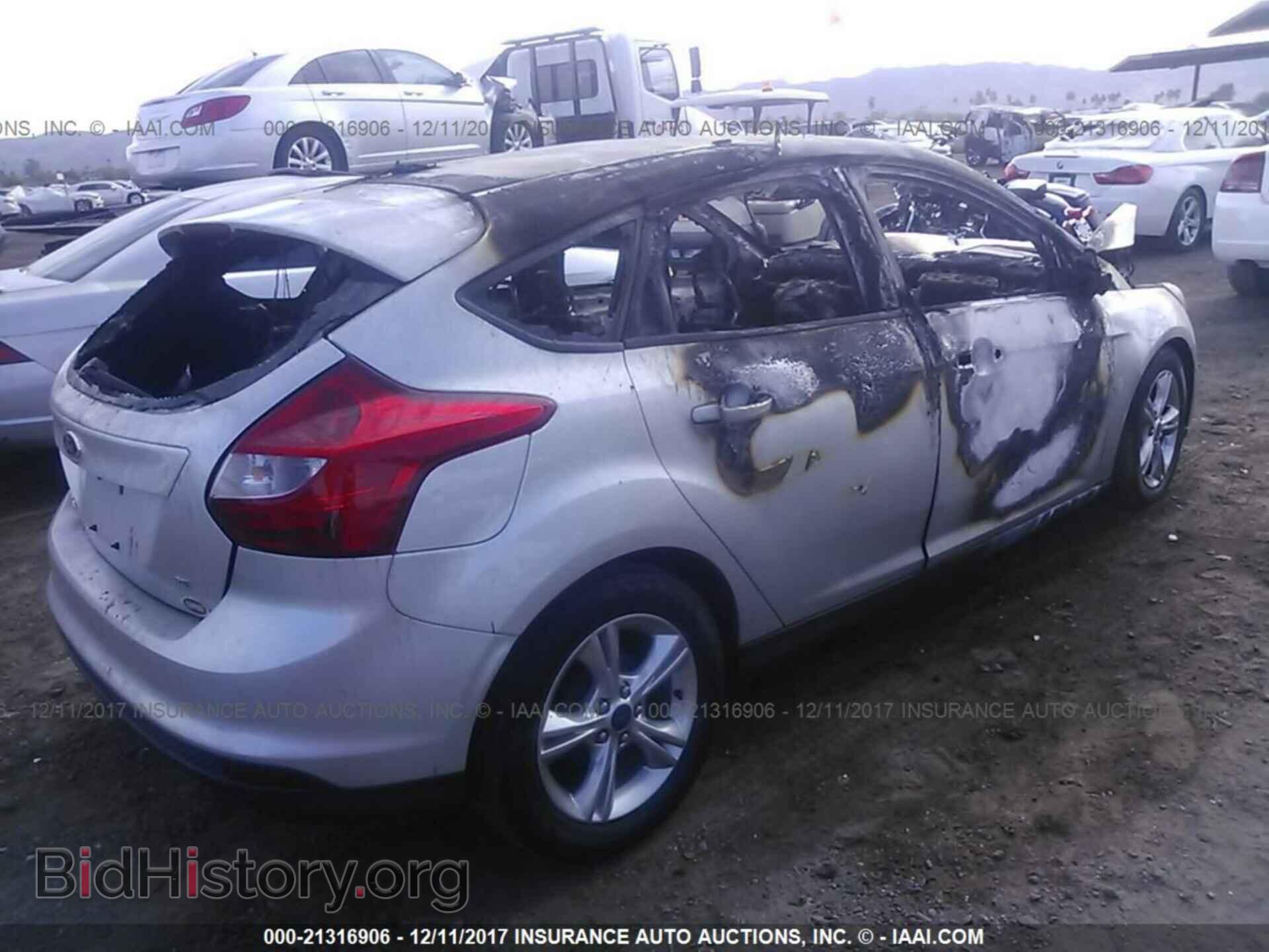 2014 Ford Focus - VIN: 1FADP3K26EL392930 - Фото 4