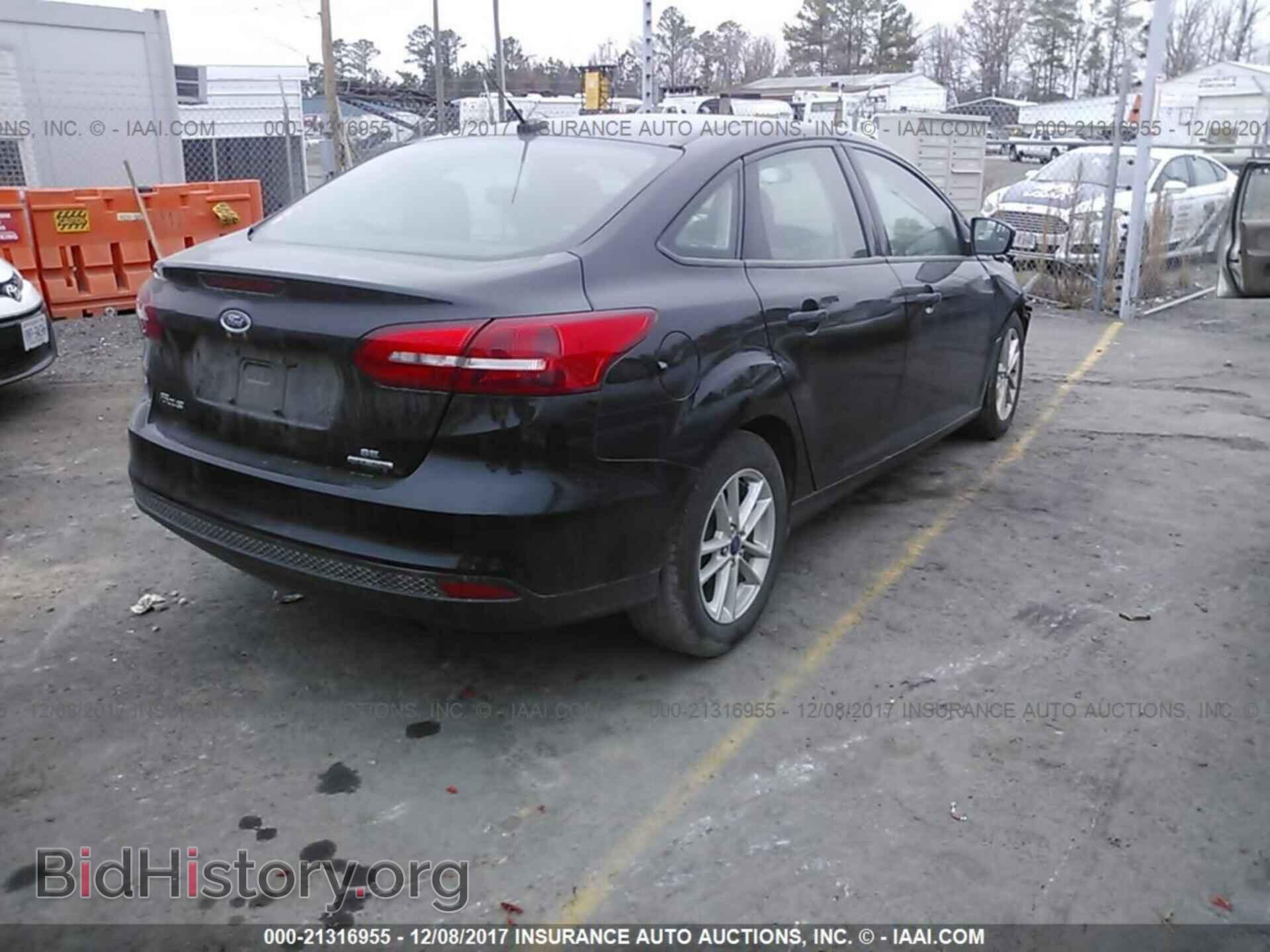 2016 Ford Focus - VIN: 1FADP3F22GL397619 - Фото 4