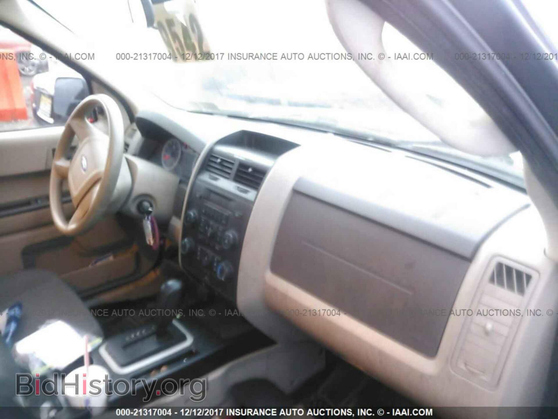 2011 Ford Escape - VIN: 1FMCU0C77BKB56940 - Фото 5