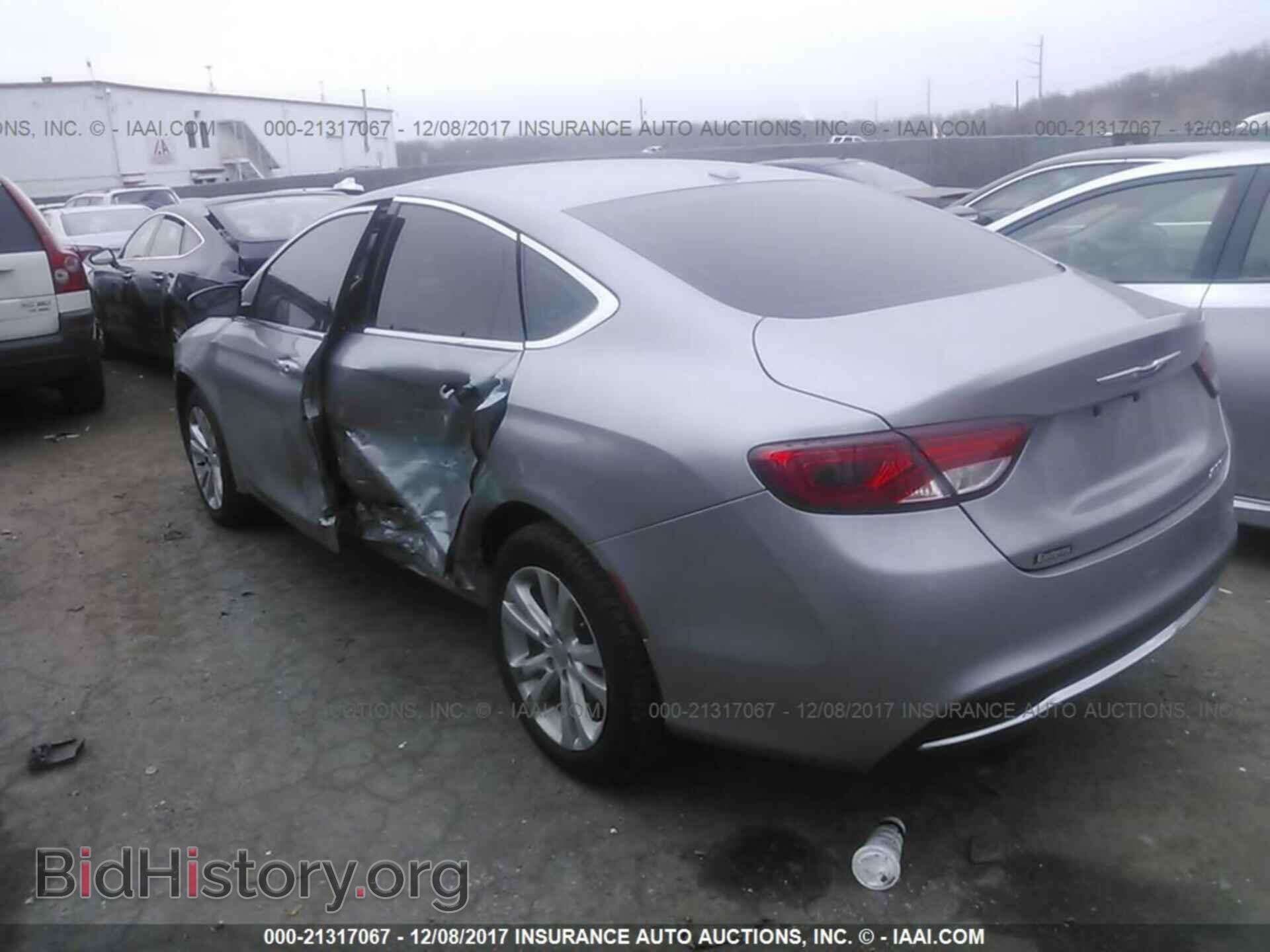 2015 Chrysler 200 - VIN: 1C3CCCAB3FN659910 - Photo 3