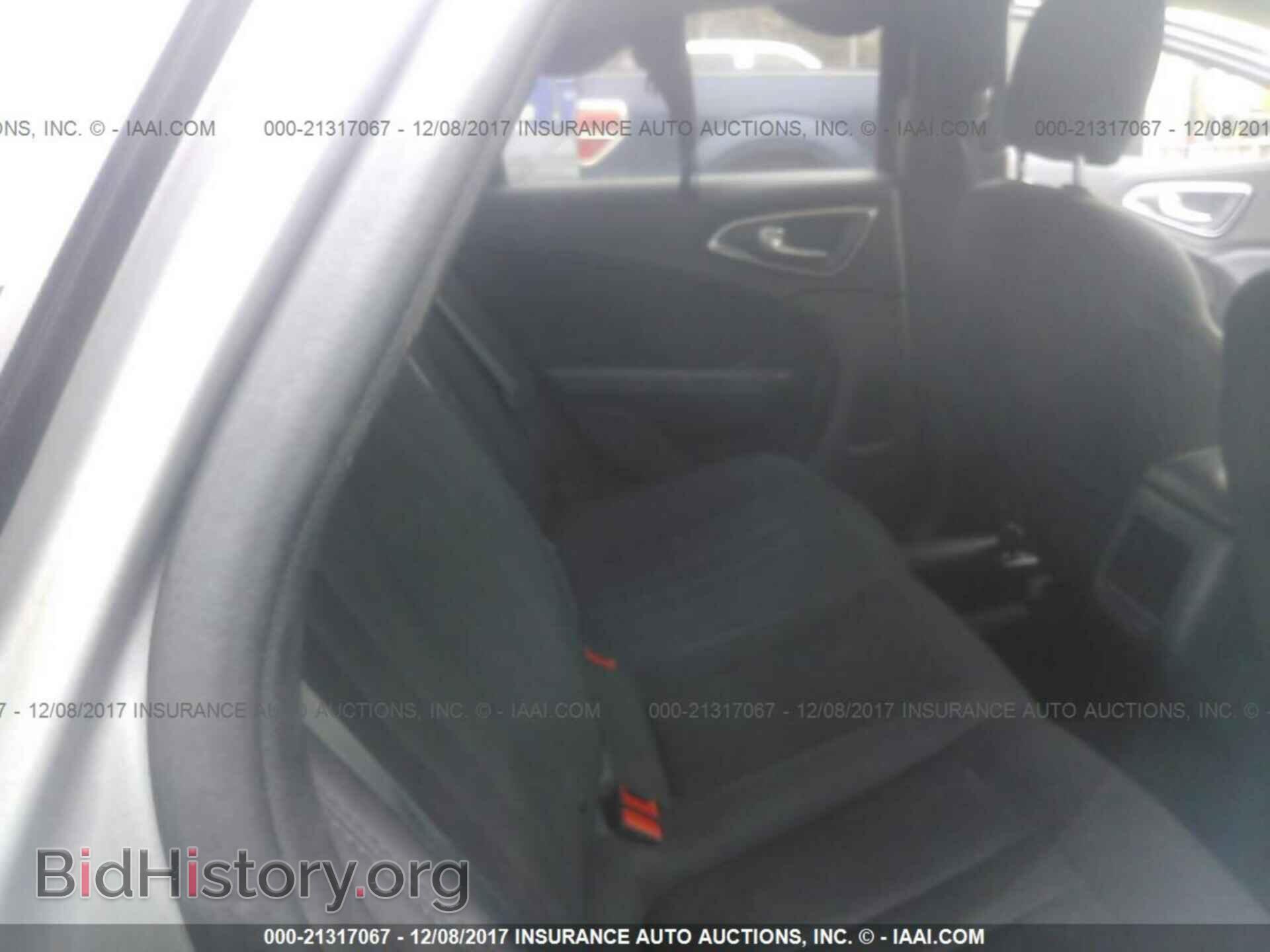 2015 Chrysler 200 - VIN: 1C3CCCAB3FN659910 - Photo 8