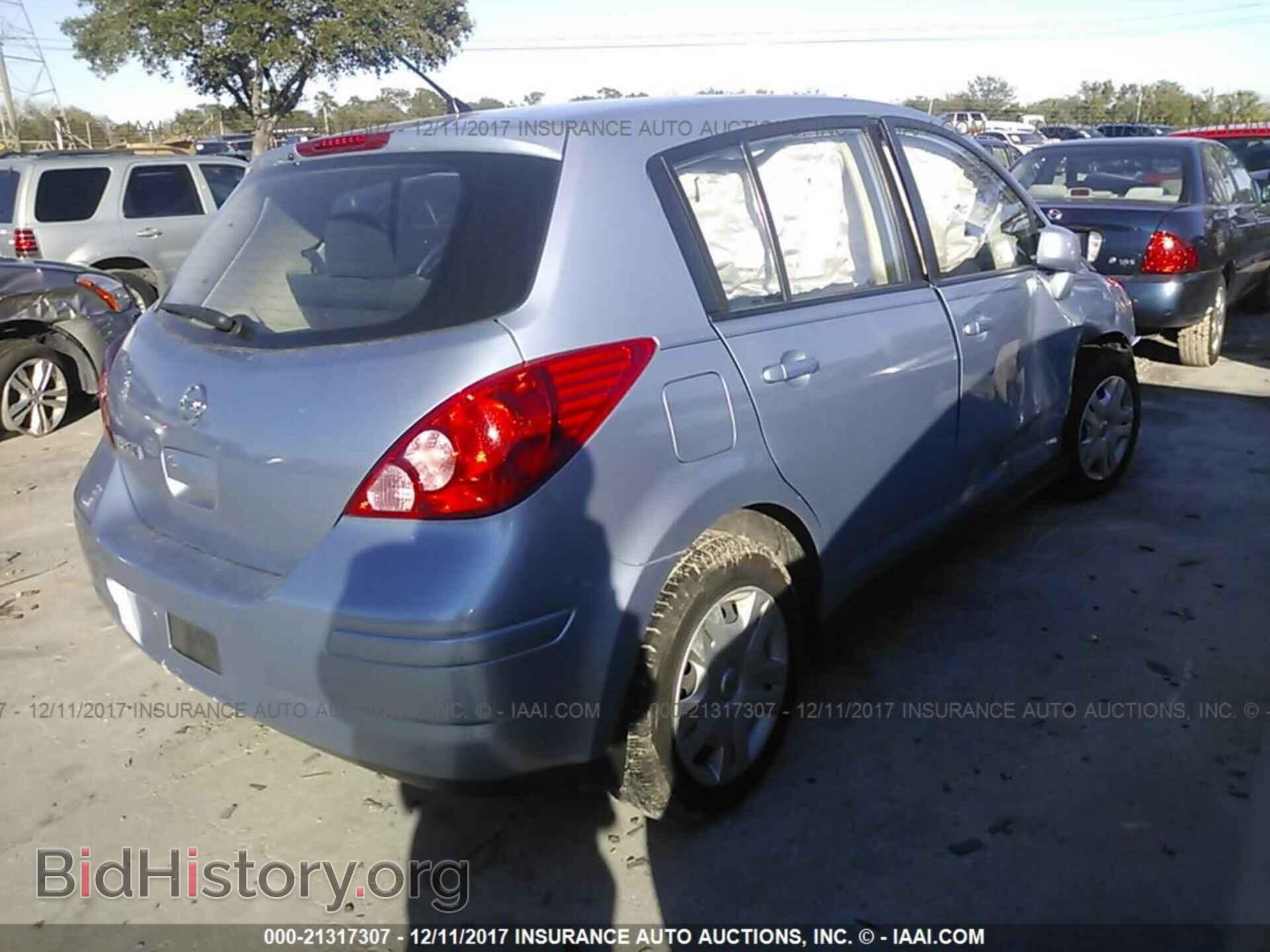 2011 Nissan Versa - VIN: 3N1BC1CPXBL435888 - Фото 4