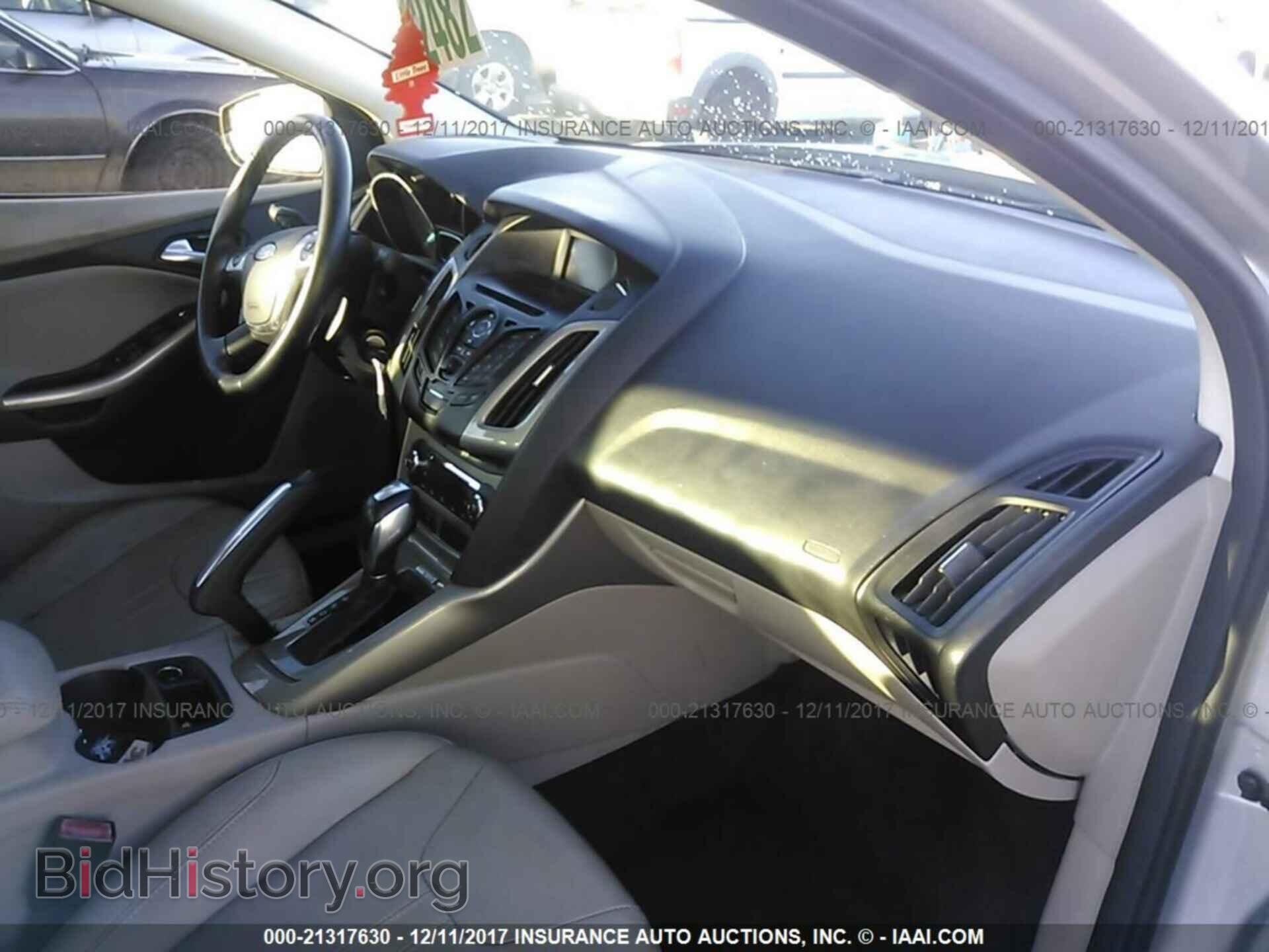 2012 Ford Focus - VIN: 1FAHP3H28CL315076 - Фото 5