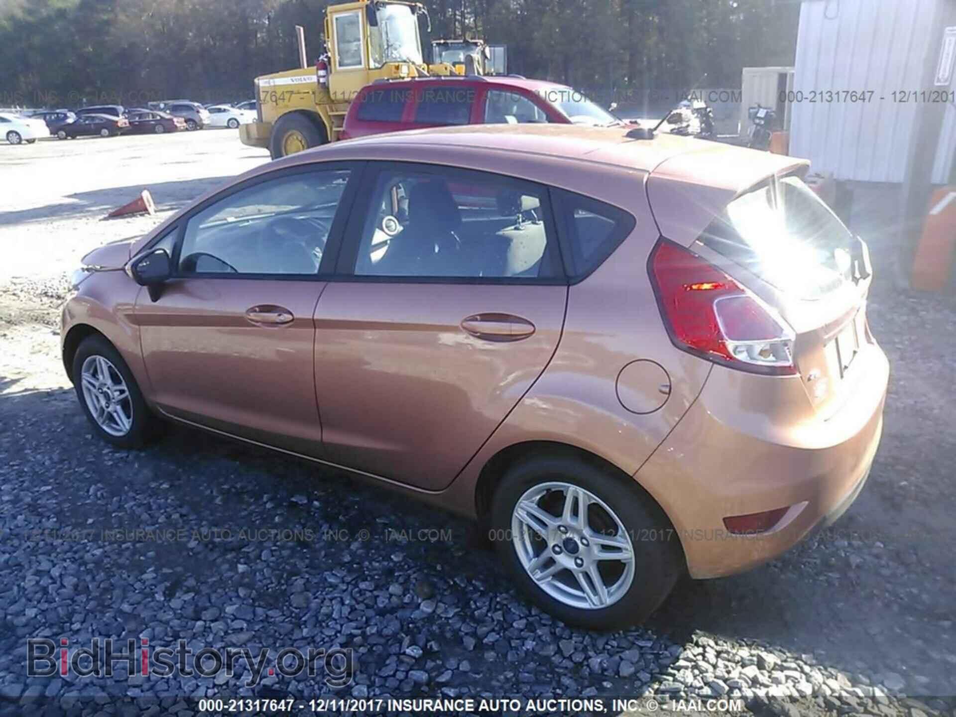 2017 Ford Fiesta - VIN: 3FADP4EJ1HM146928 - Фото 3