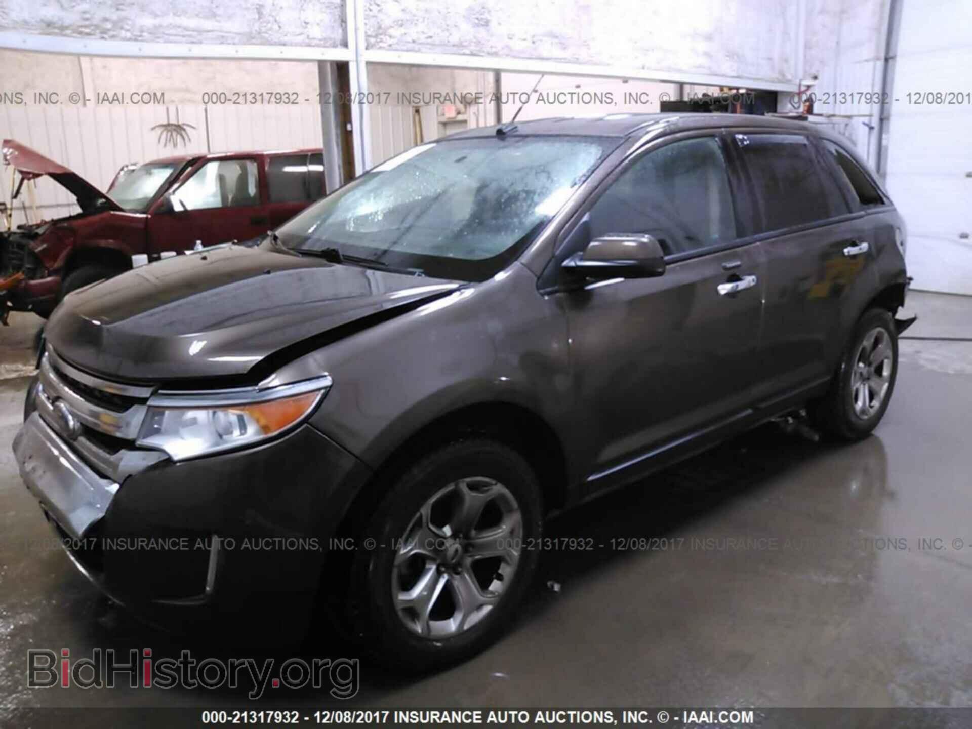 2011 Ford Edge - VIN: 2FMDK4JC8BBA97604 - Photo 2