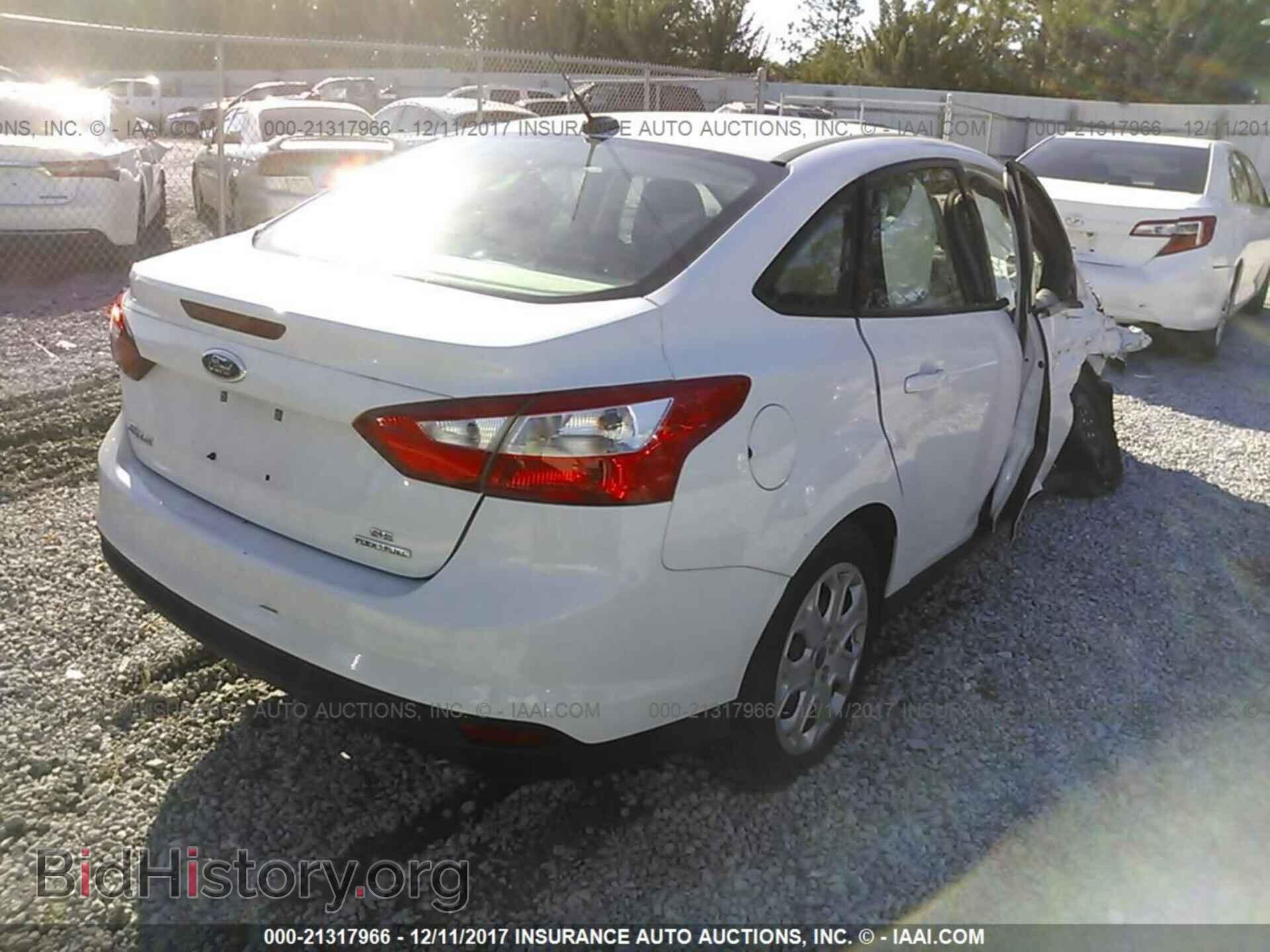 2012 Ford Focus - VIN: 1FAHP3F28CL424494 - Фото 4
