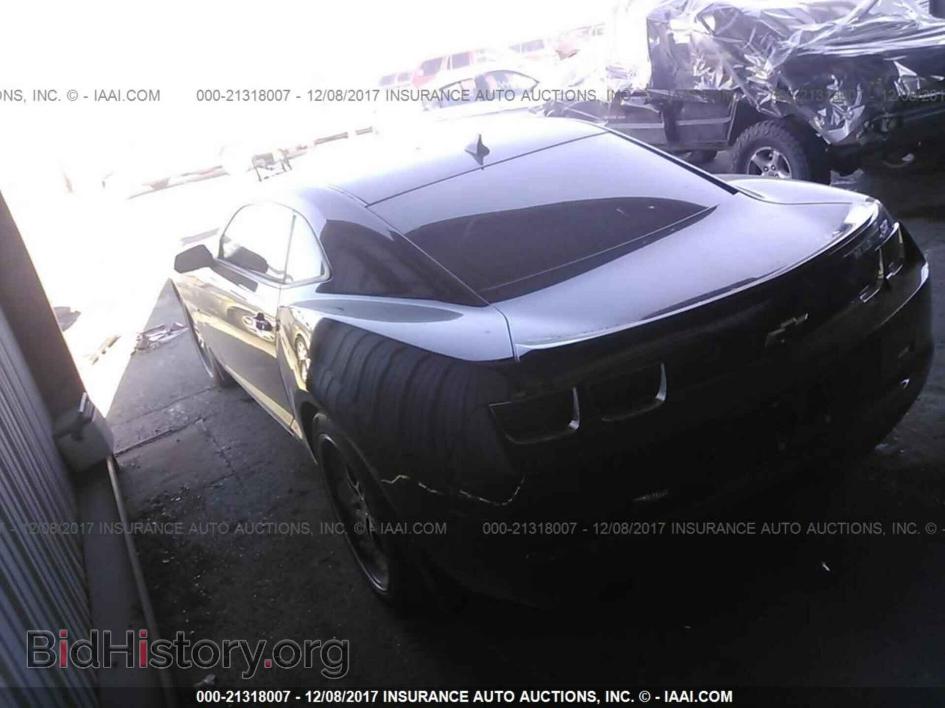 2011 Chevrolet Camaro - VIN: 2G1FC1ED6B9141711 - Фото 3