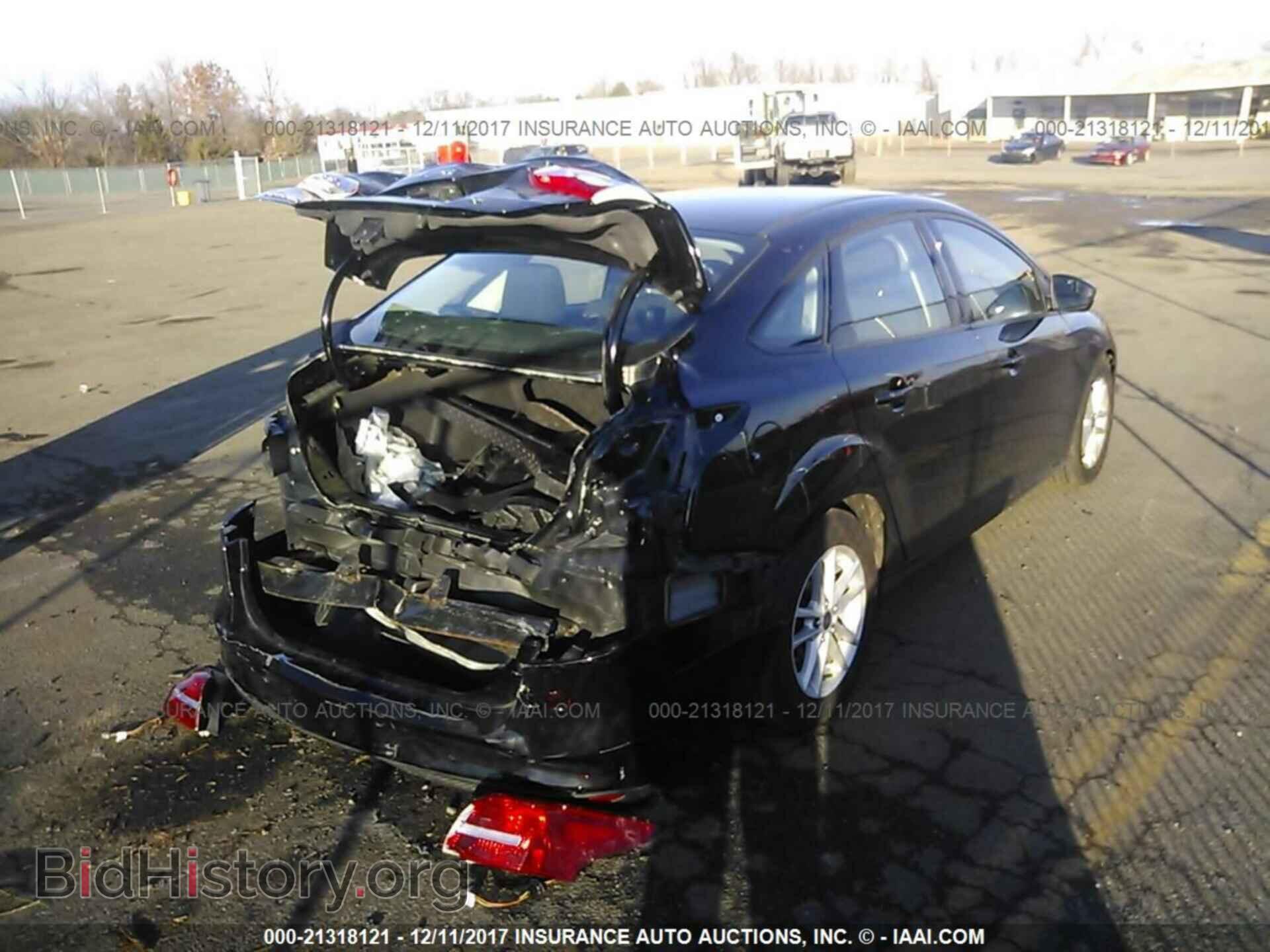 2016 Ford Focus - VIN: 1FADP3F29GL247426 - Фото 4