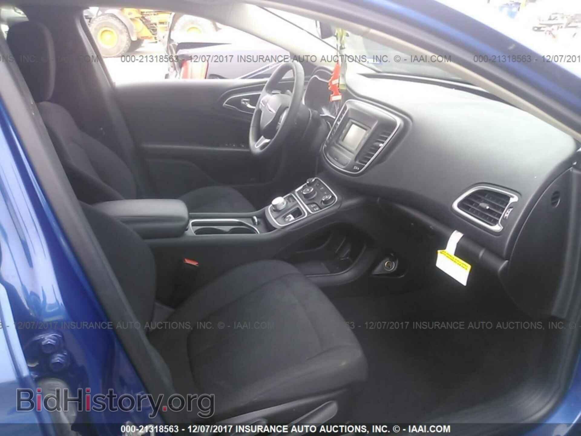 2016 Chrysler 200 - VIN: 1C3CCCABXGN104597 - Фото 5