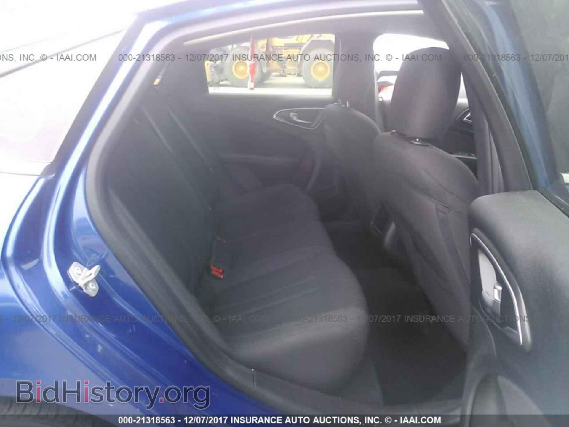 2016 Chrysler 200 - VIN: 1C3CCCABXGN104597 - Фото 8