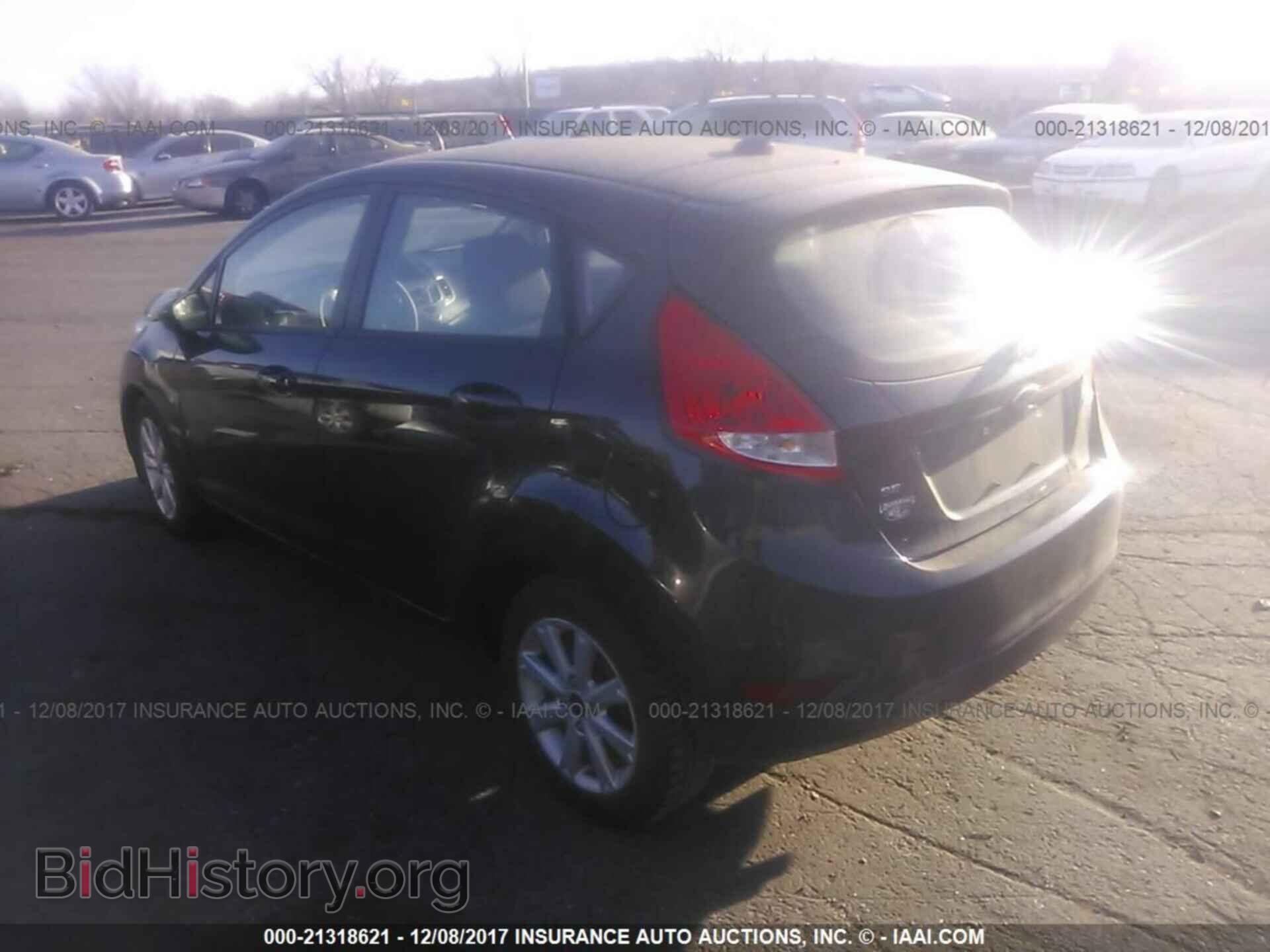 2011 Ford Fiesta - VIN: 3FADP4EJ7BM207299 - Фото 3