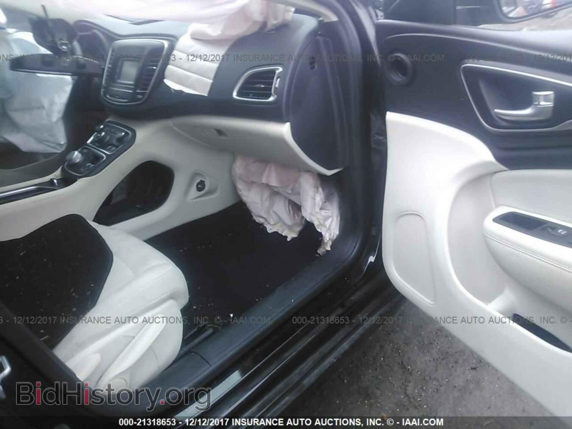 2015 Chrysler 200 - VIN: 1C3CCCAB7FN670585 - Photo 5