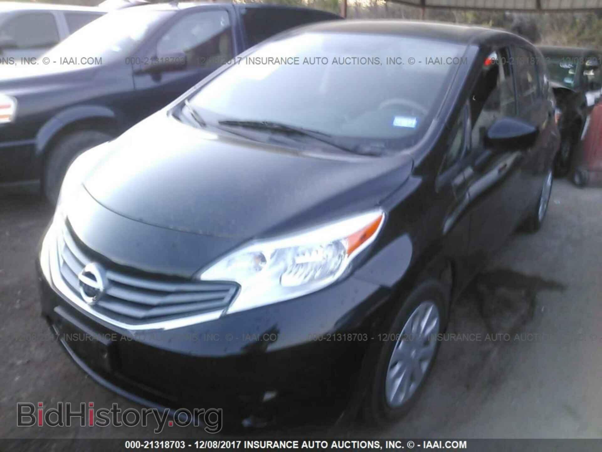 2015 Nissan Versa note - VIN: 3N1CE2CP6FL401005 - Фото 2