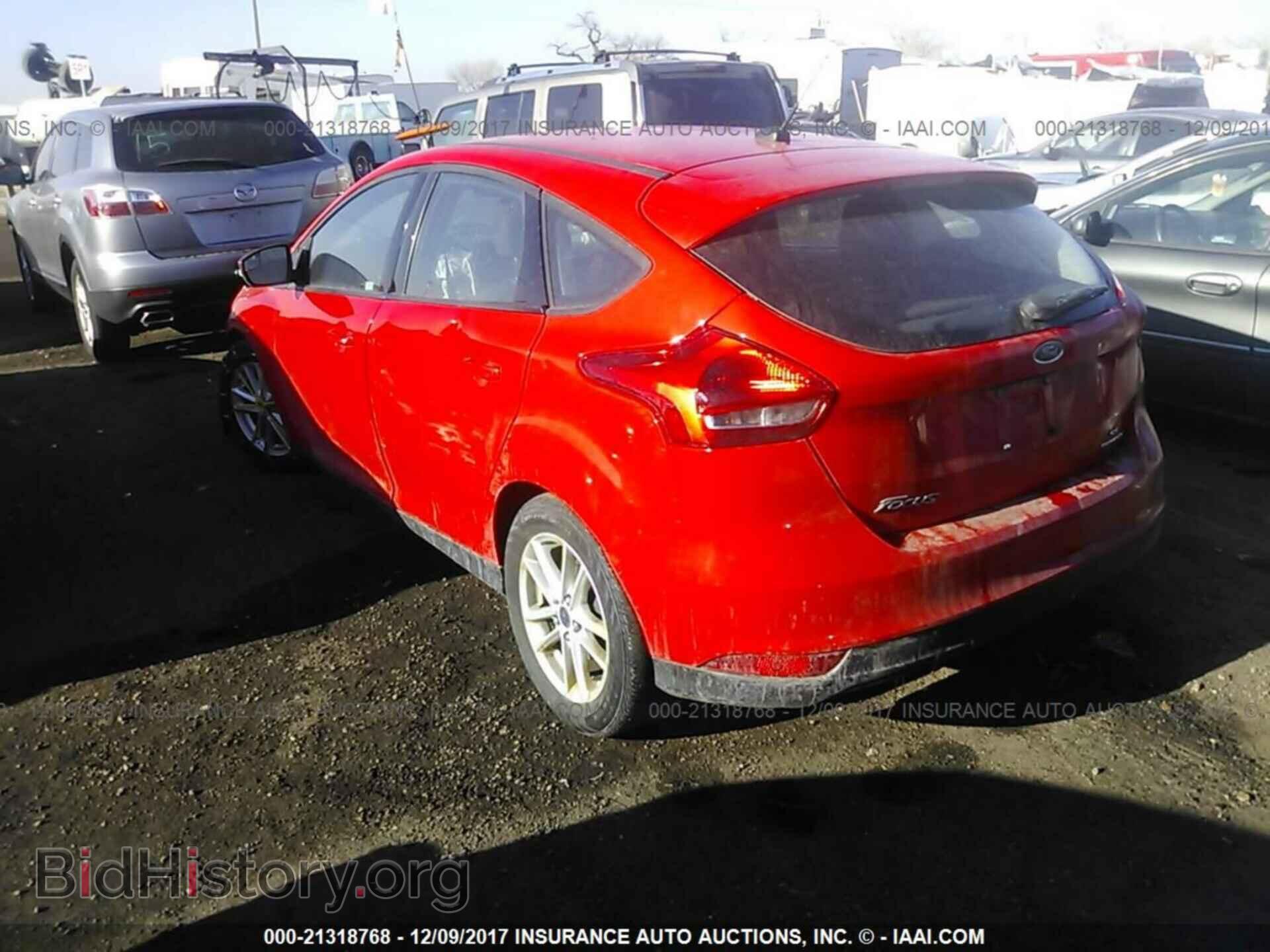 2016 Ford Focus - VIN: 1FADP3K2XGL245920 - Фото 3