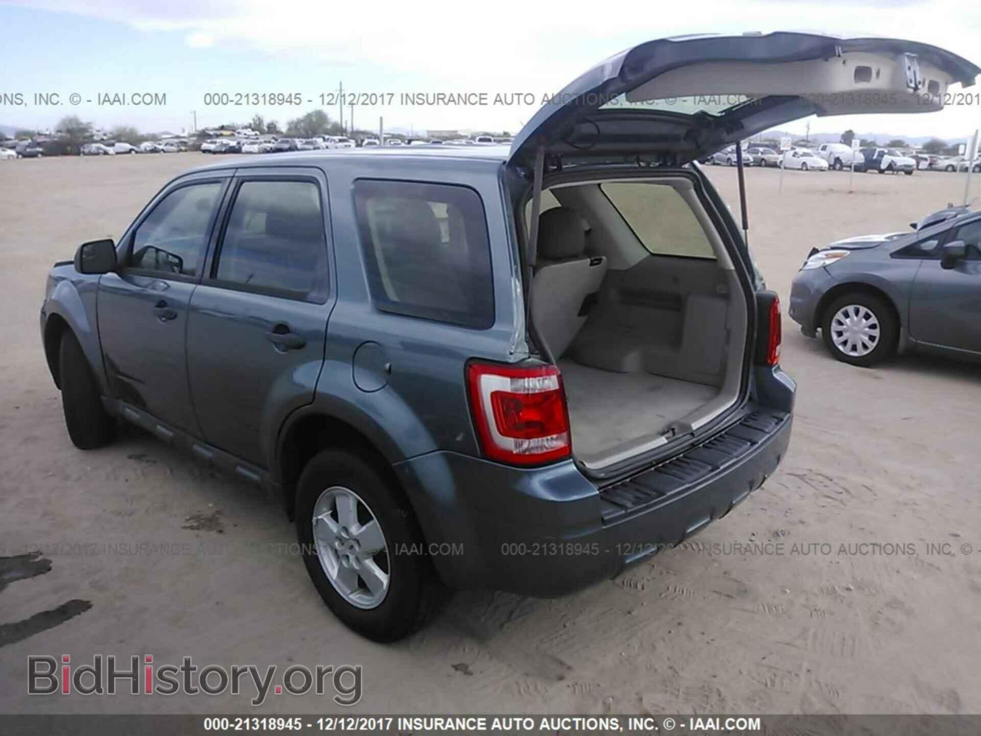 2012 Ford Escape - VIN: 1FMCU0C72CKB66065 - Фото 3