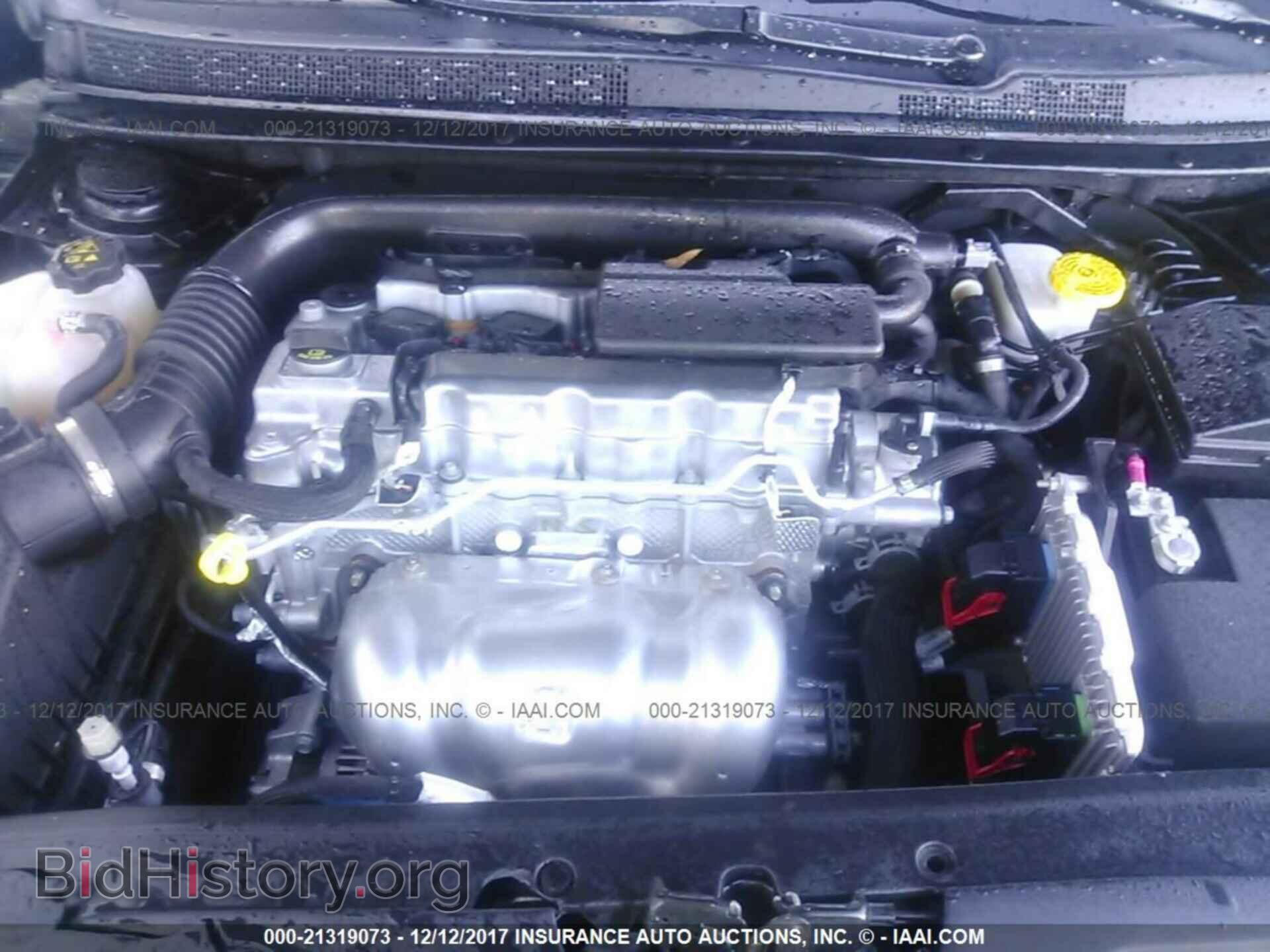2016 Chrysler 200 - VIN: 1C3CCCFB8GN146467 - Фото 10