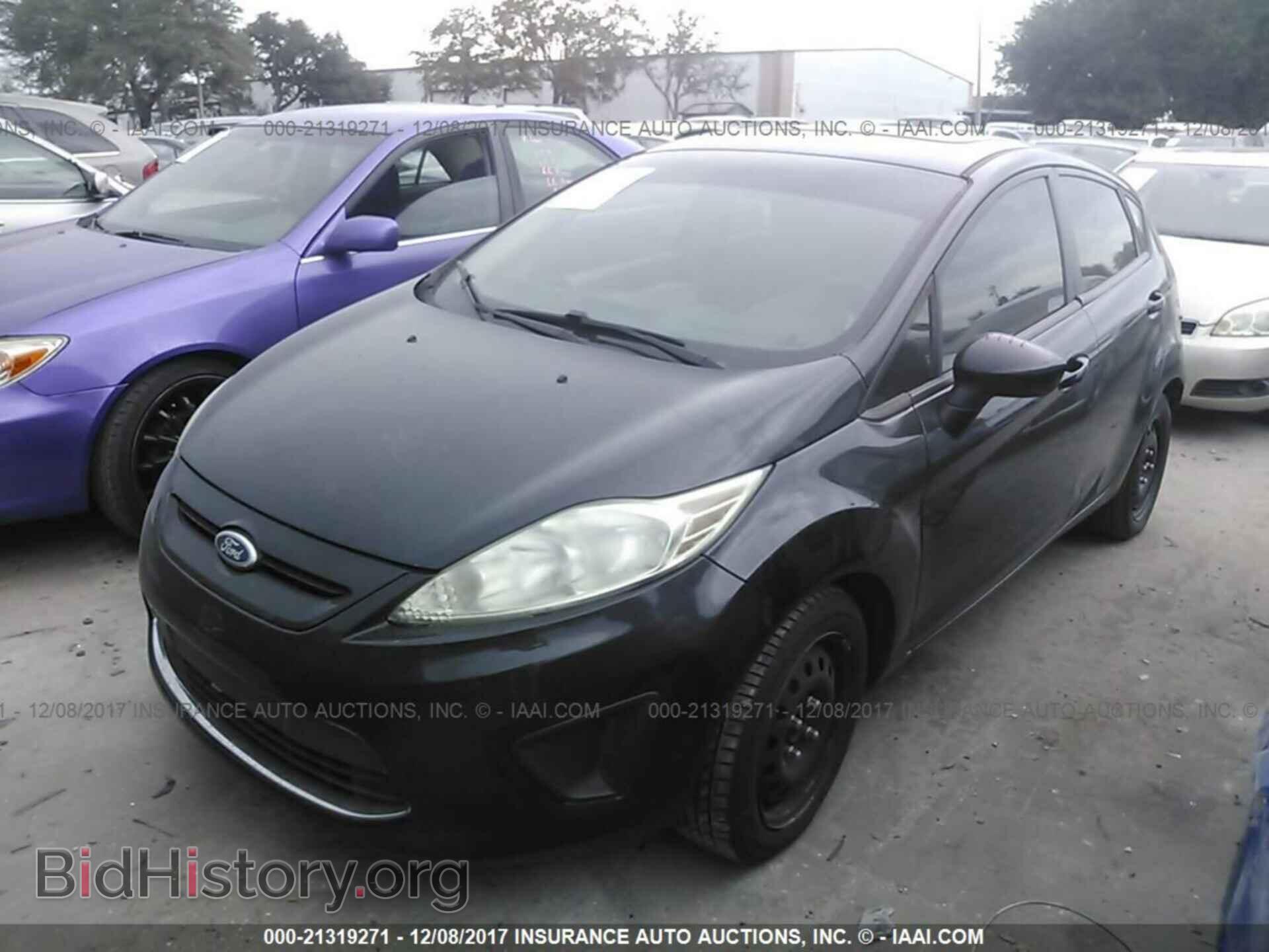 2011 Ford Fiesta - VIN: 3FADP4EJ9BM129057 - Фото 2