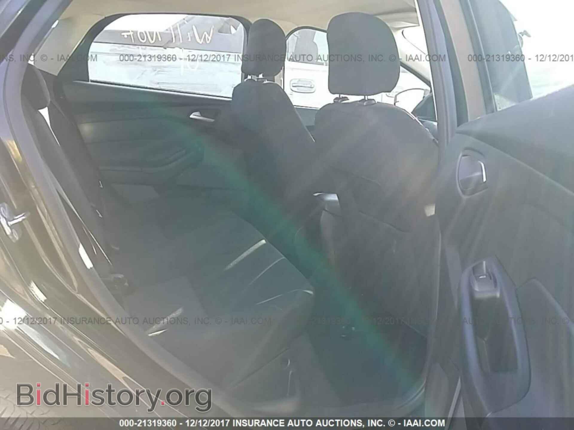 2015 Ford Focus - VIN: 1FADP3F21FL301672 - Photo 8
