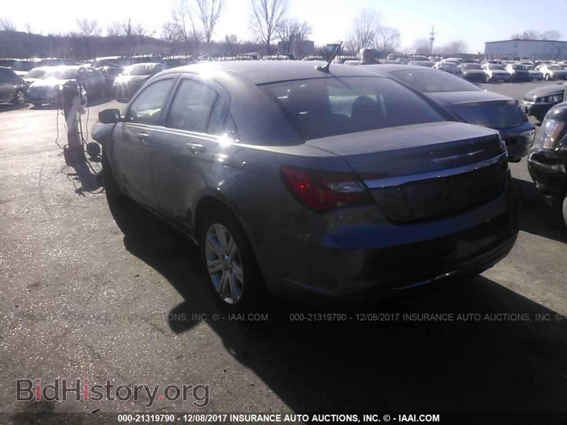 2013 Chrysler 200 - VIN: 1C3CCBBB7DN577345 - Фото 3
