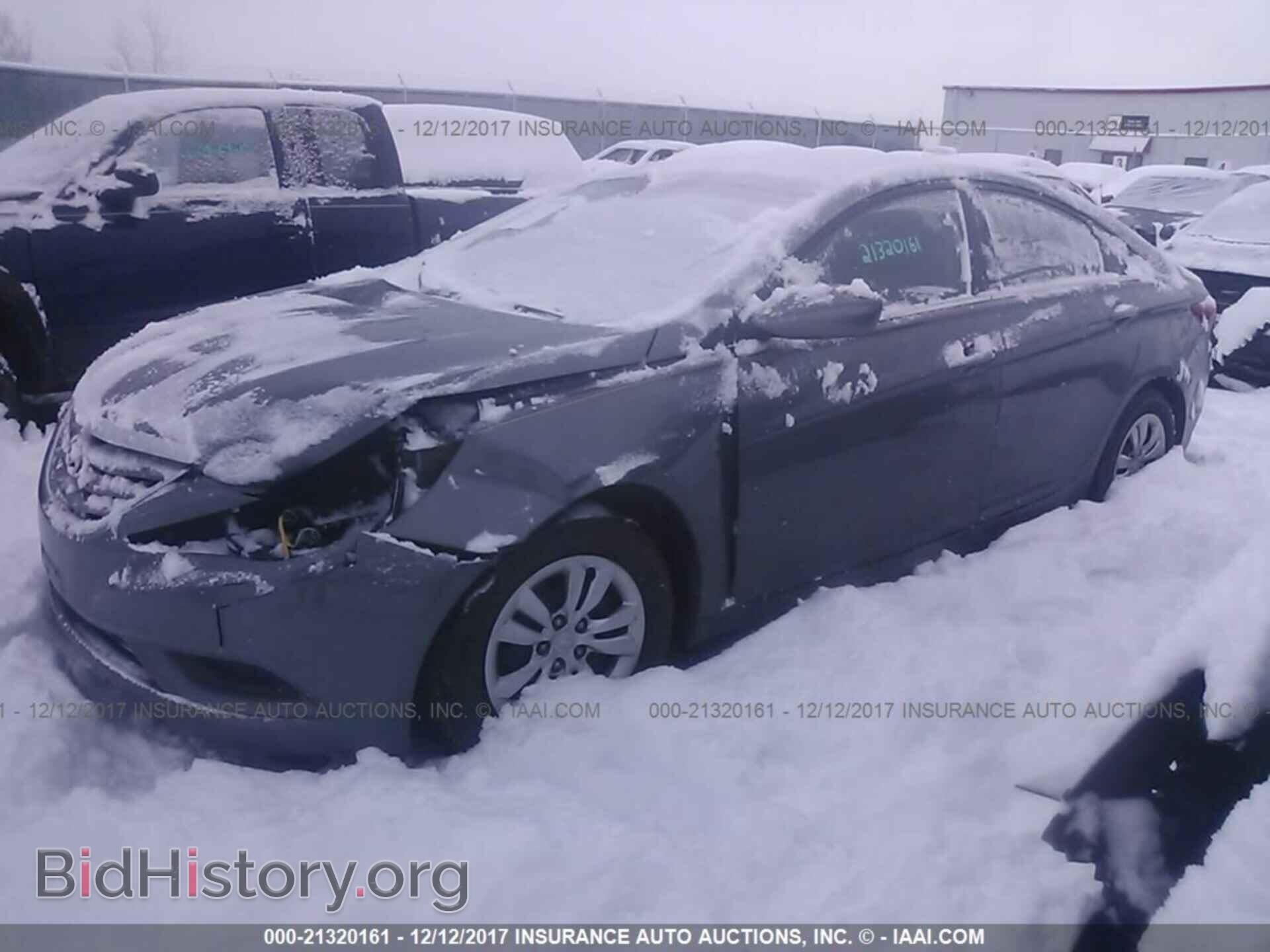 2012 Hyundai Sonata - VIN: 5NPEB4AC2CH470618 - Photo 2