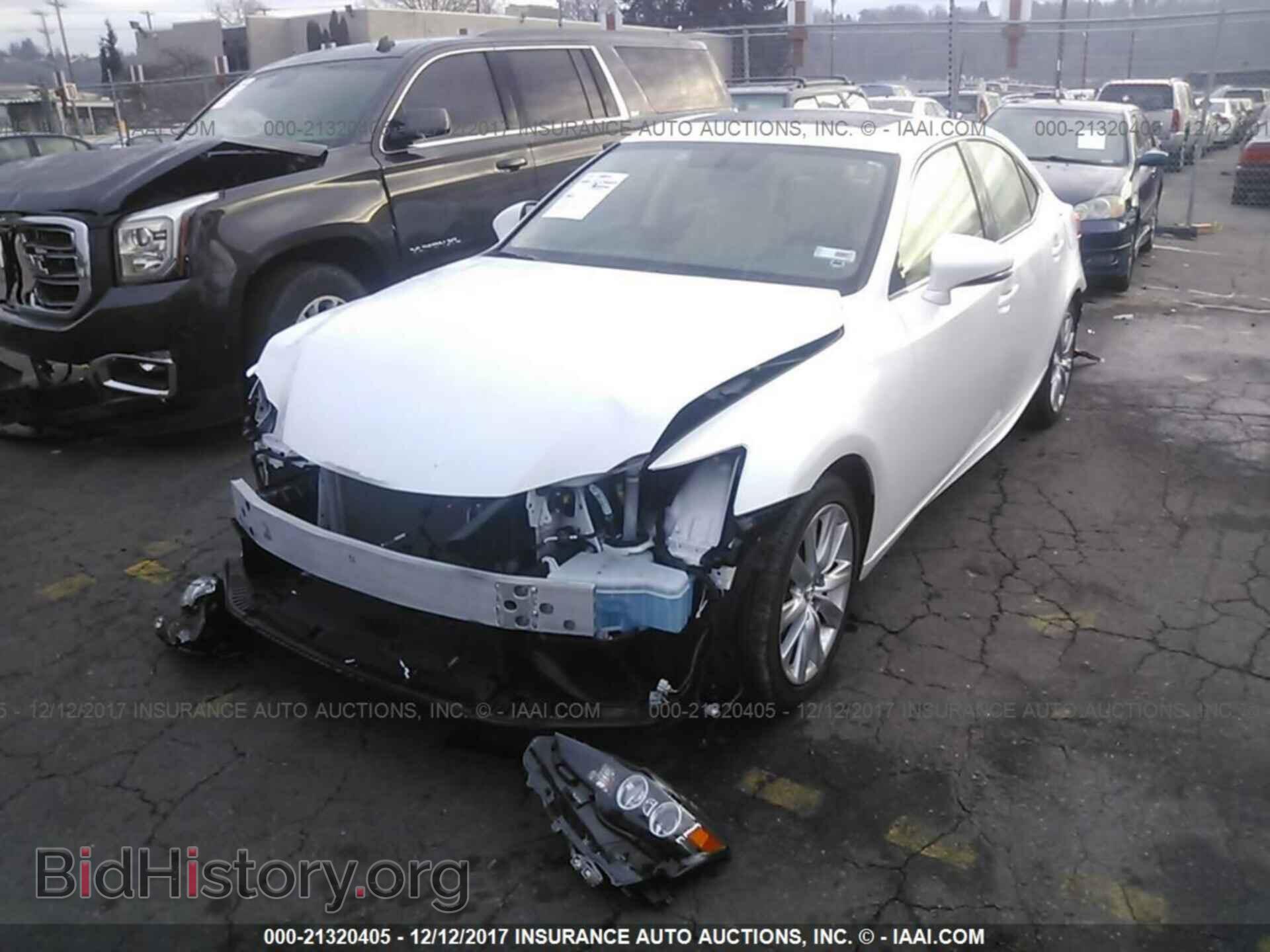 2015 Lexus Is - VIN: JTHCF1D21F5023097 - Photo 2