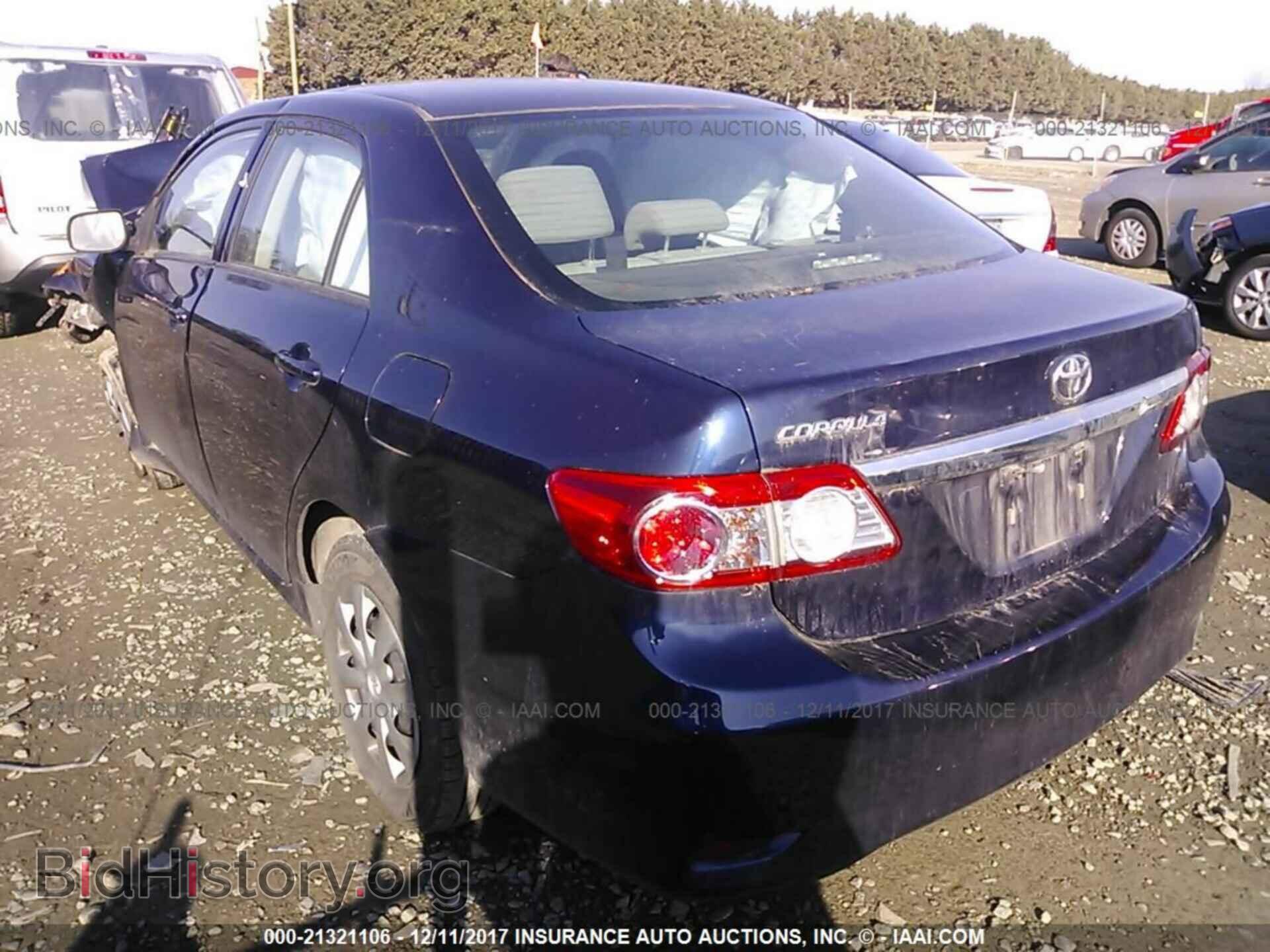 2013 Toyota Corolla - VIN: 2T1BU4EEXDC933182 - Photo 3