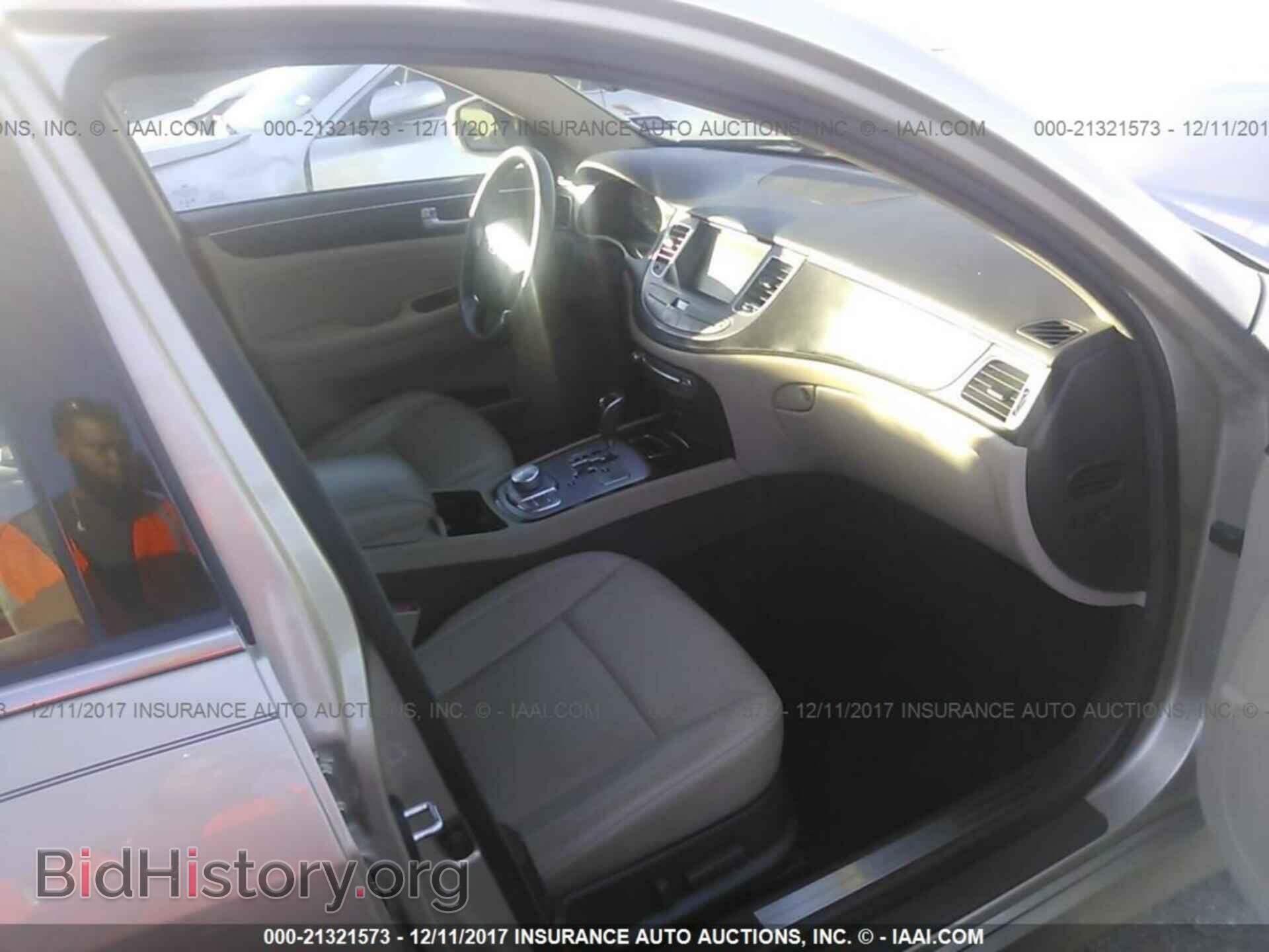 2012 Hyundai Genesis - VIN: KMHGC4DD4CU193031 - Фото 5