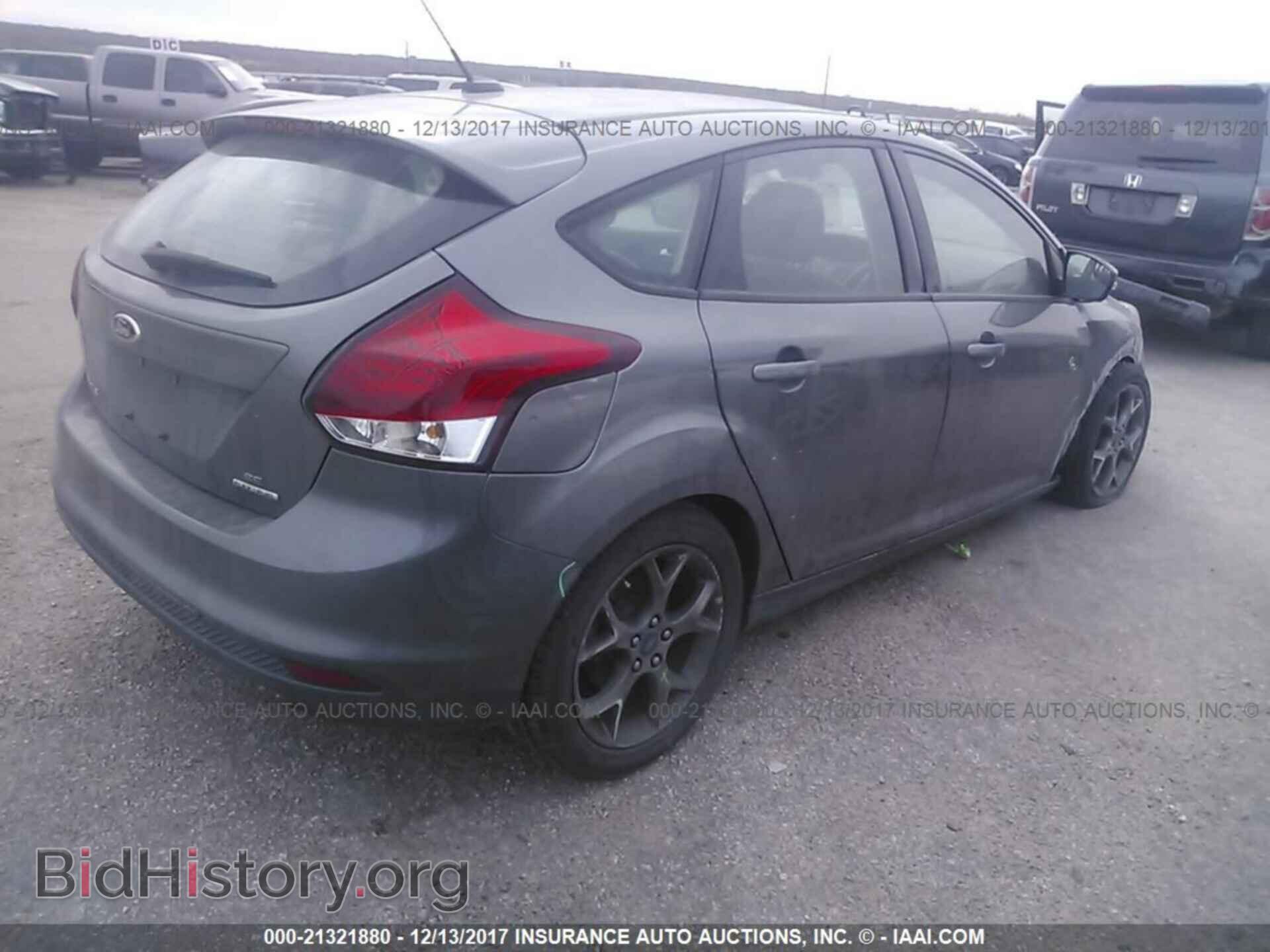 2014 Ford Focus - VIN: 1FADP3K2XEL151128 - Photo 4