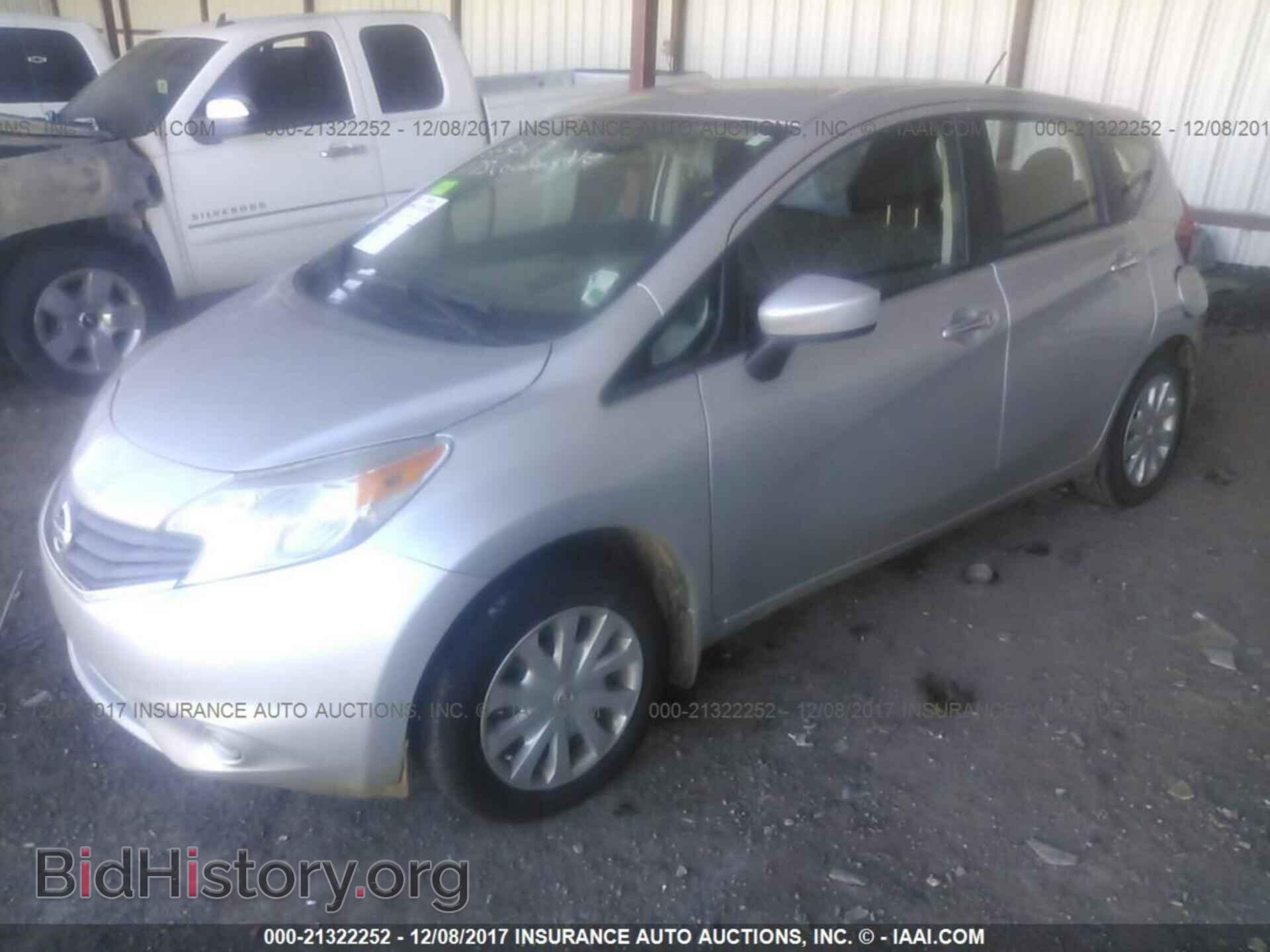 2015 Nissan Versa note - VIN: 3N1CE2CPXFL440762 - Фото 2