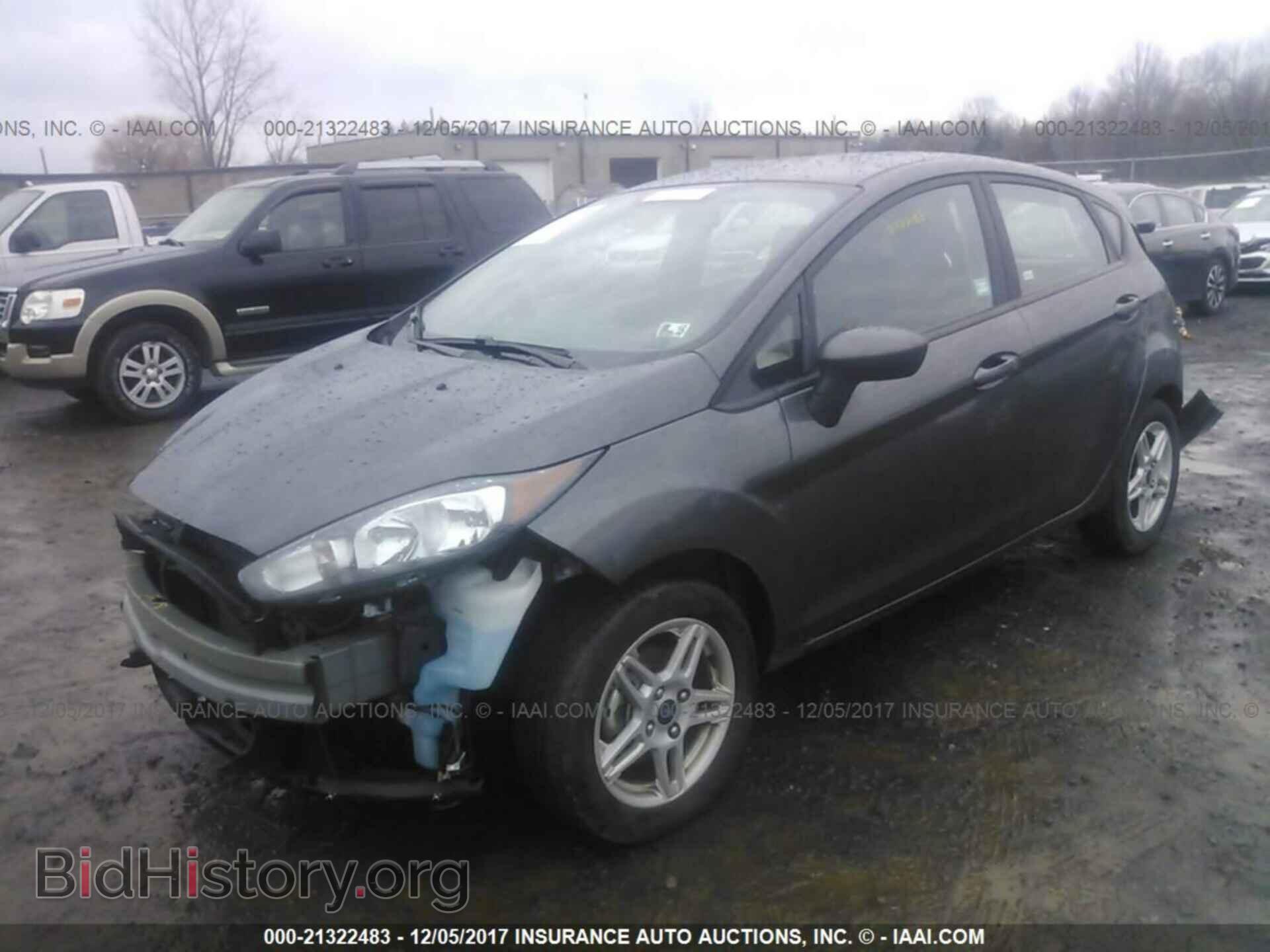 2017 Ford Fiesta - VIN: 3FADP4EJ2HM113503 - Photo 2