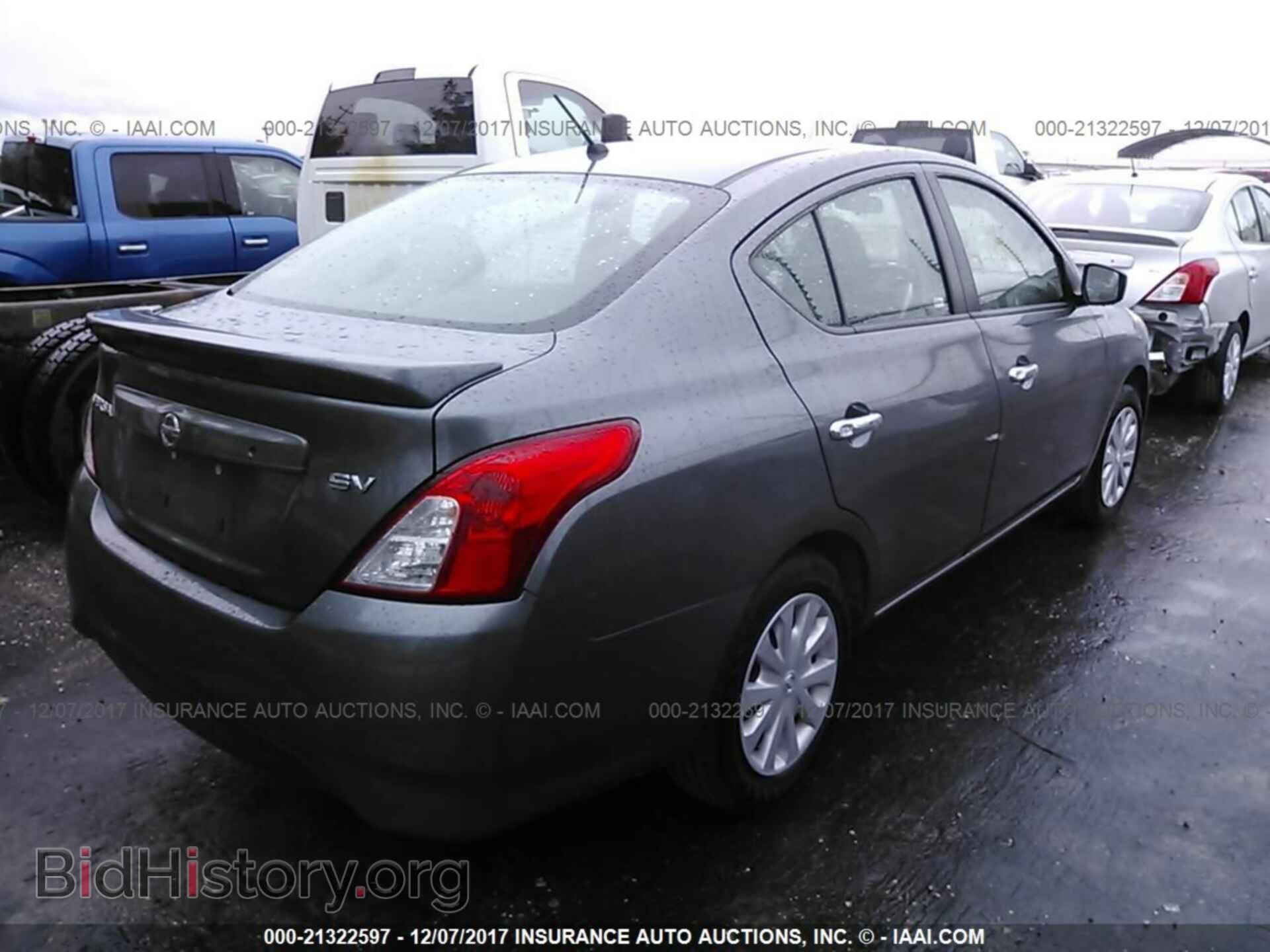 2017 Nissan Versa - VIN: 3N1CN7AP8HL805801 - Фото 4