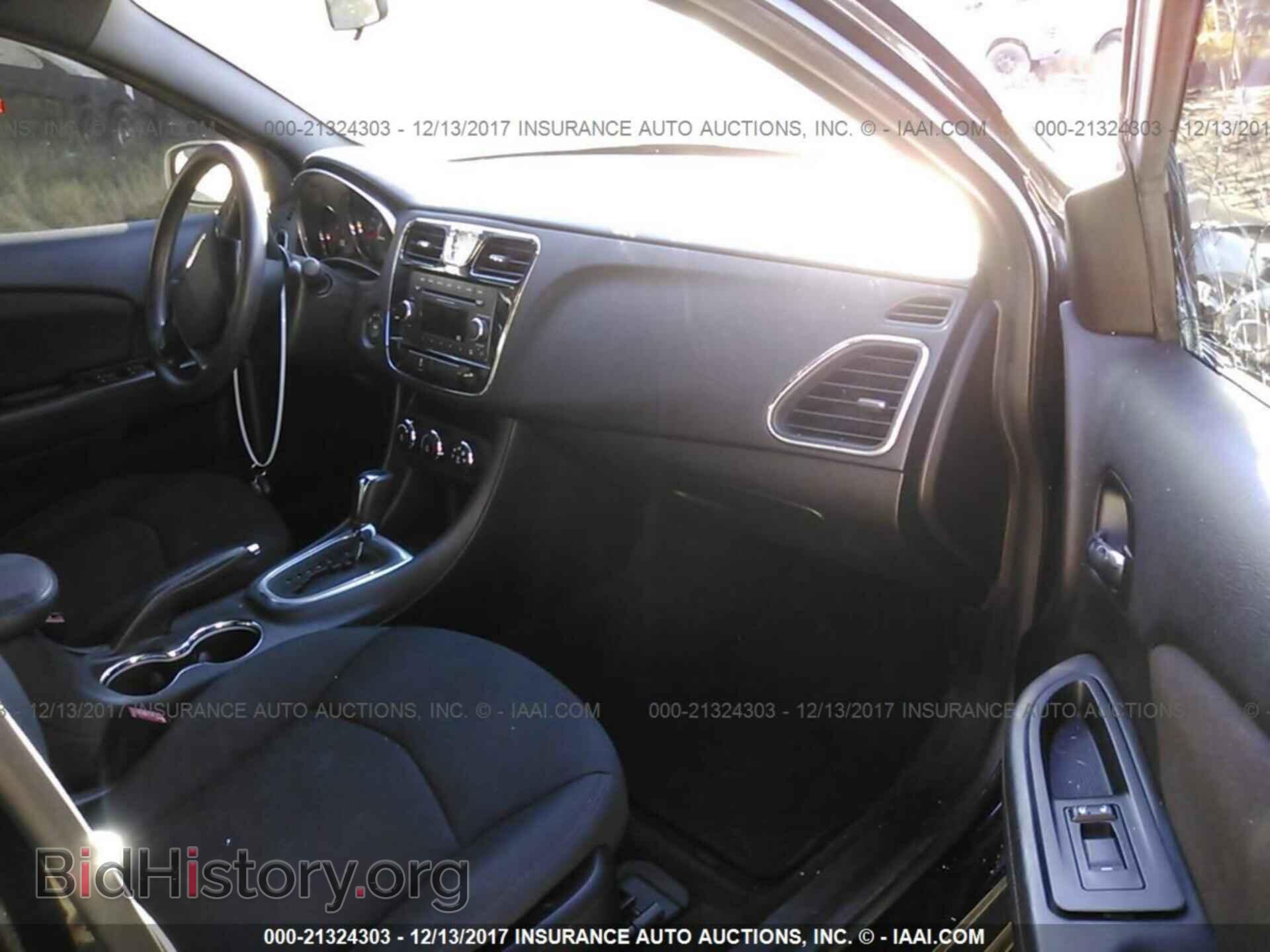 2013 Chrysler 200 - VIN: 1C3CCBAB3DN641799 - Photo 5