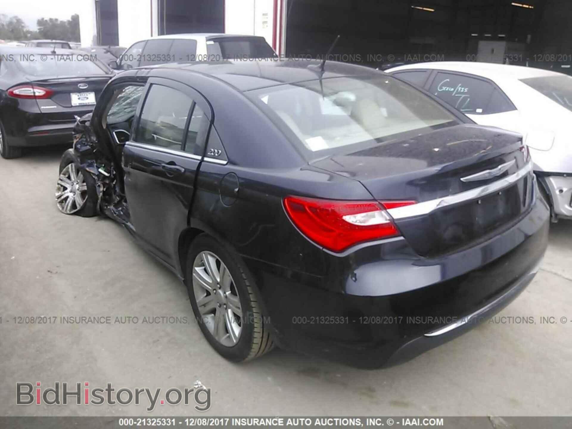 2012 Chrysler 200 - VIN: 1C3CCBBG9CN250052 - Фото 3