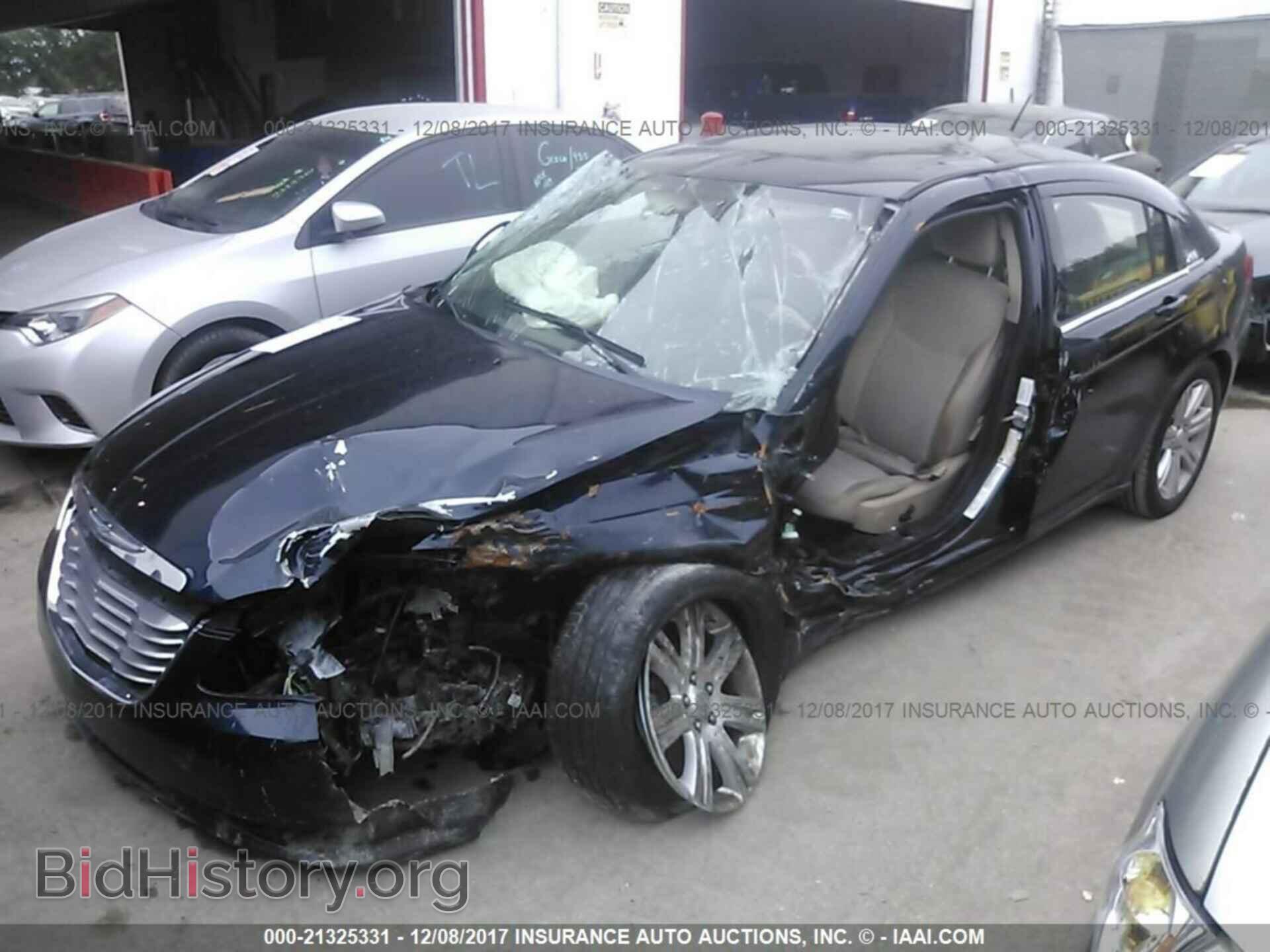 2012 Chrysler 200 - VIN: 1C3CCBBG9CN250052 - Фото 6