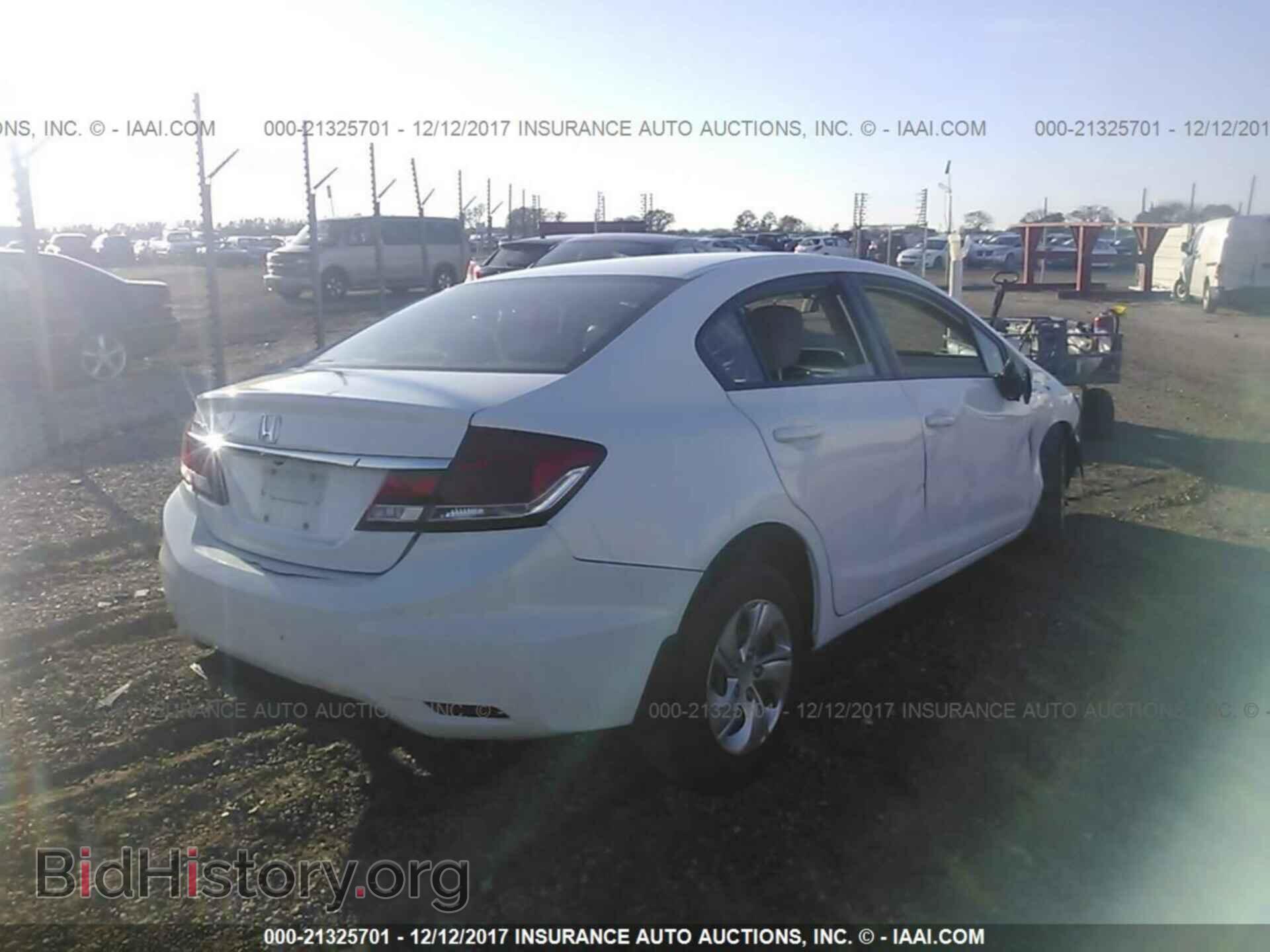 2013 Honda Civic - VIN: 19XFB2F59DE010543 - Фото 4