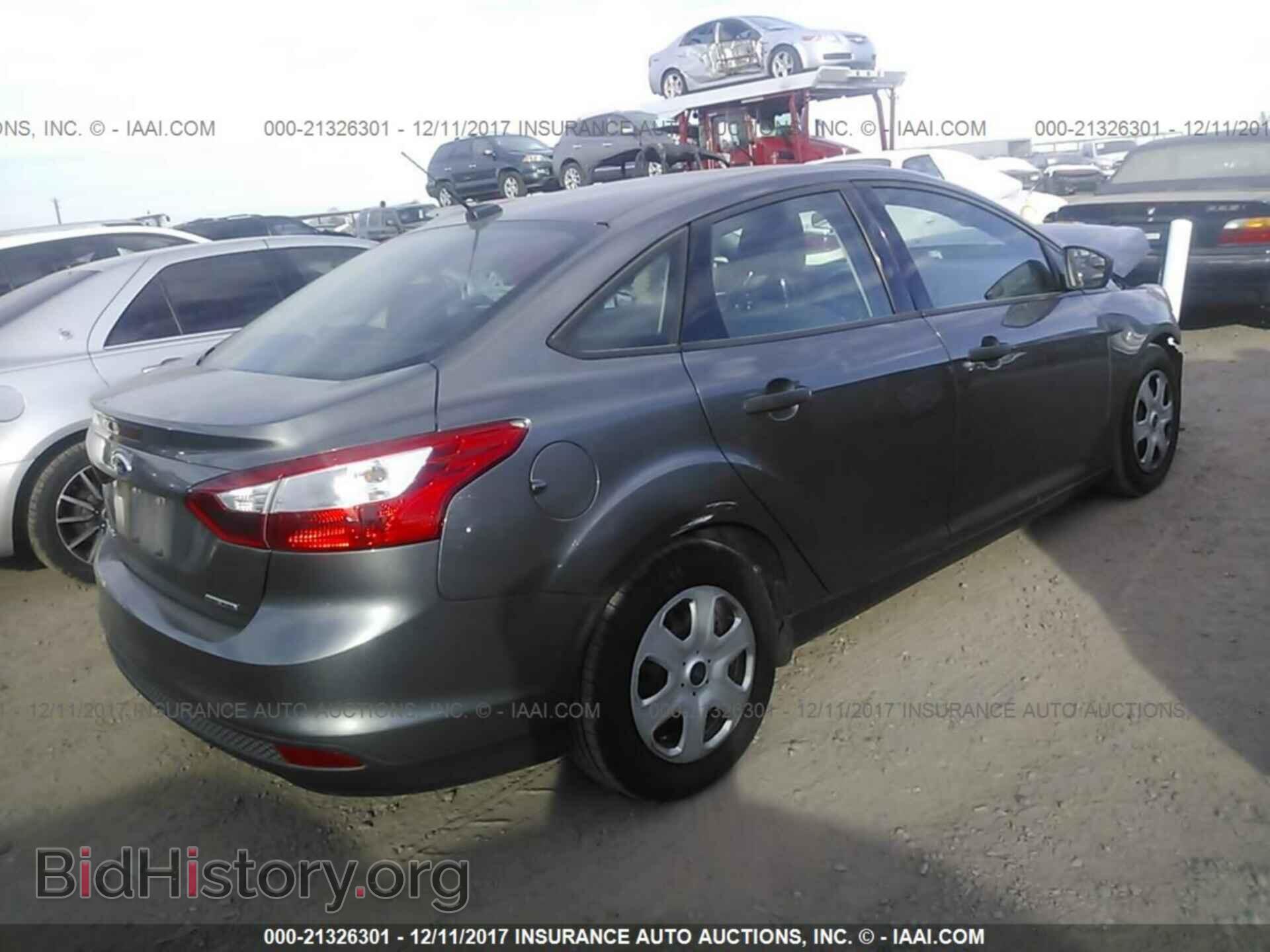 2013 Ford Focus - VIN: 1FADP3E21DL307776 - Photo 4