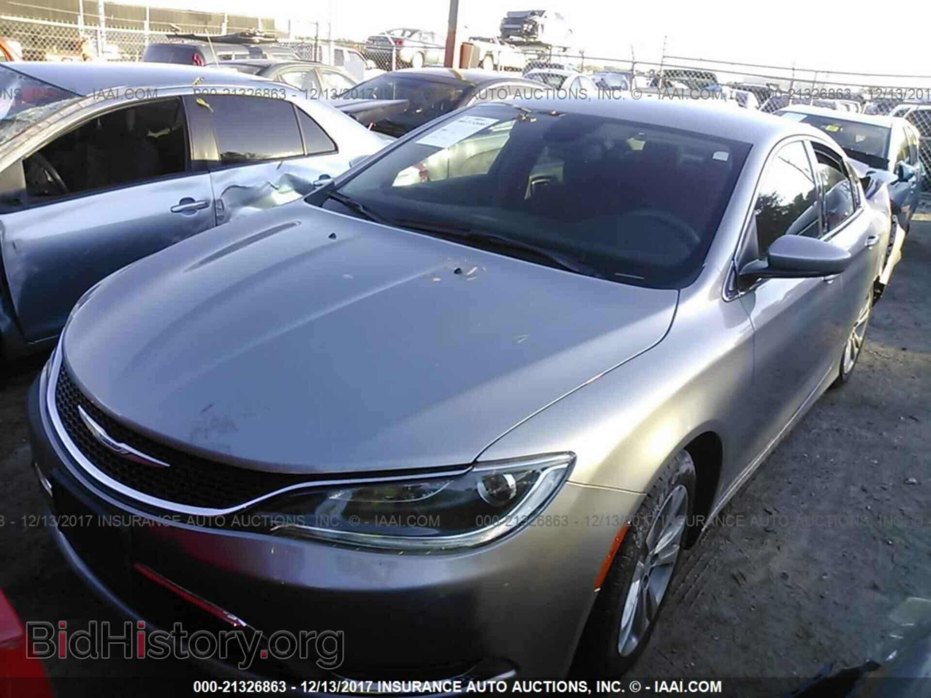 2015 Chrysler 200 - VIN: 1C3CCCAB3FN707423 - Photo 2