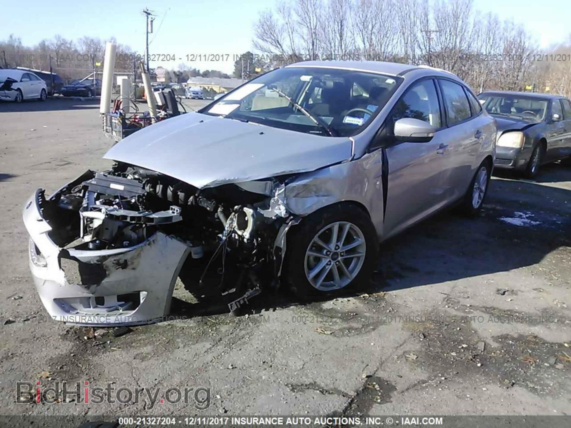 2016 Ford Focus - VIN: 1FADP3F20GL385968 - Фото 2