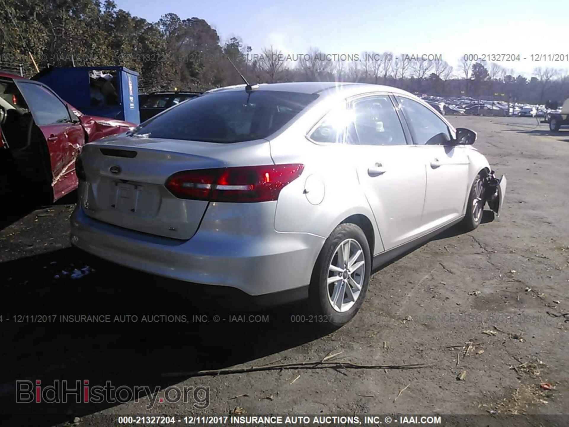 2016 Ford Focus - VIN: 1FADP3F20GL385968 - Фото 4