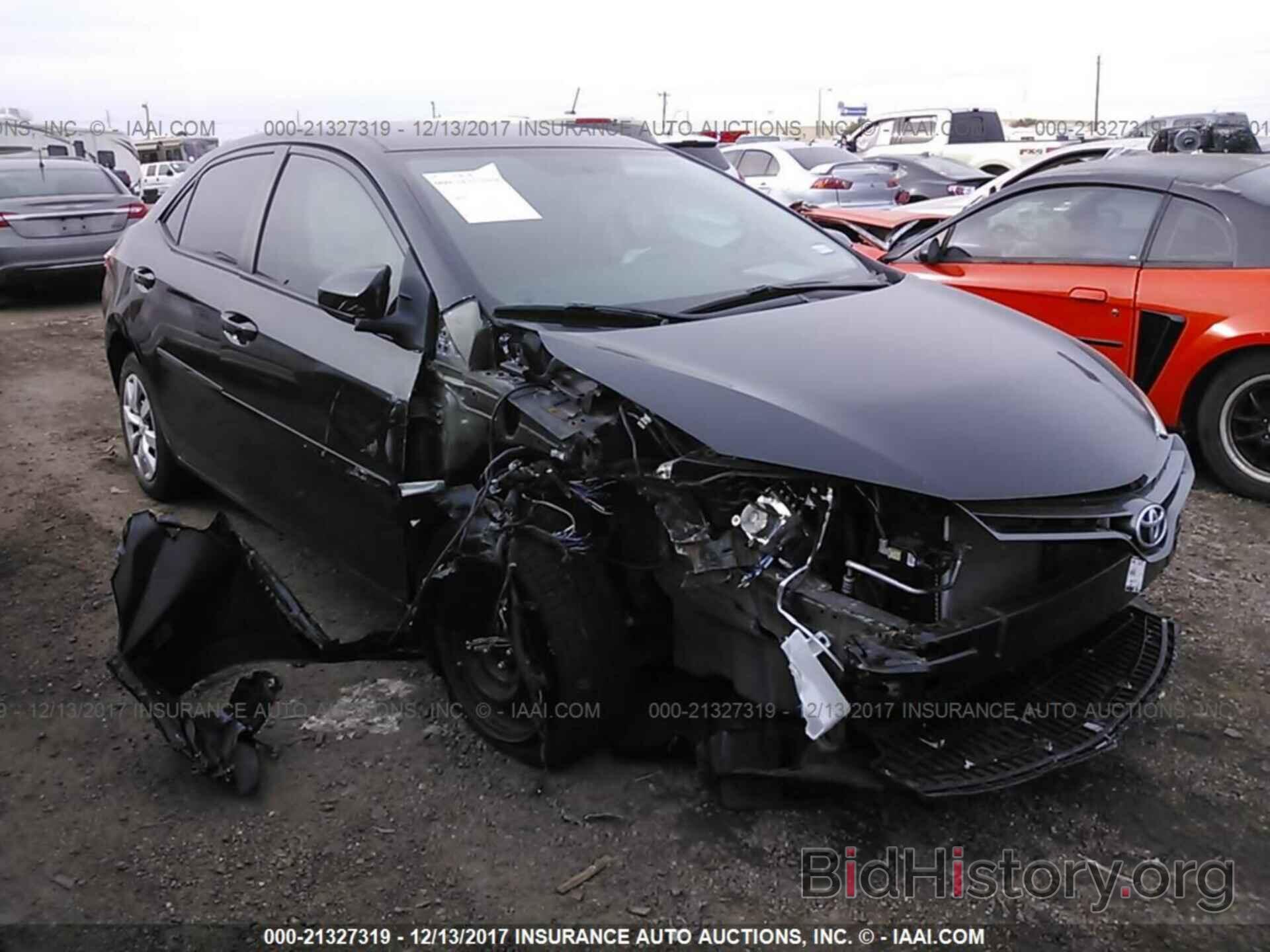 Photo 5YFBURHE0FP322265 - Toyota Corolla 2015