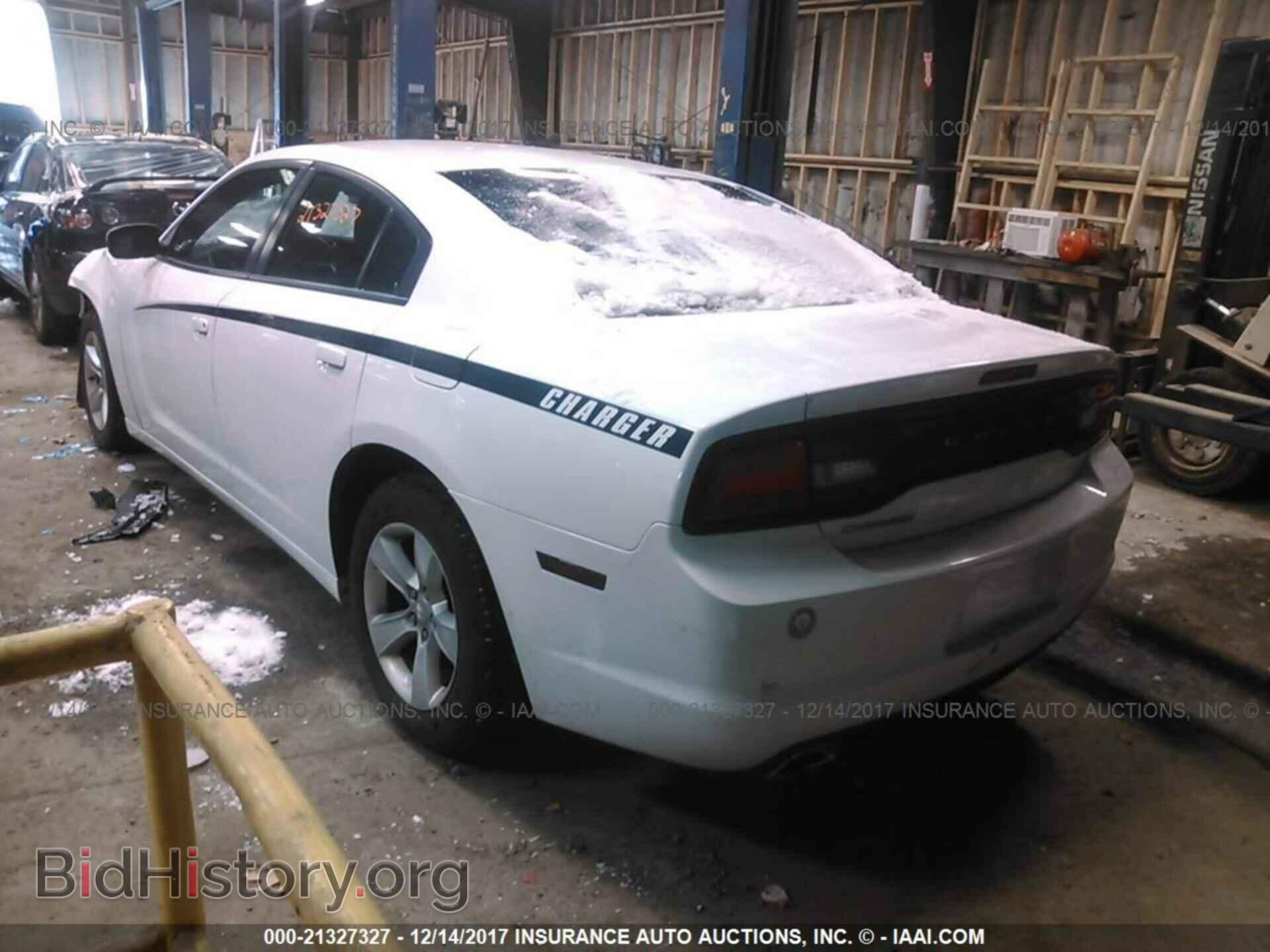 2011 Dodge Charger - VIN: 2B3CL3CG0BH566450 - Фото 3