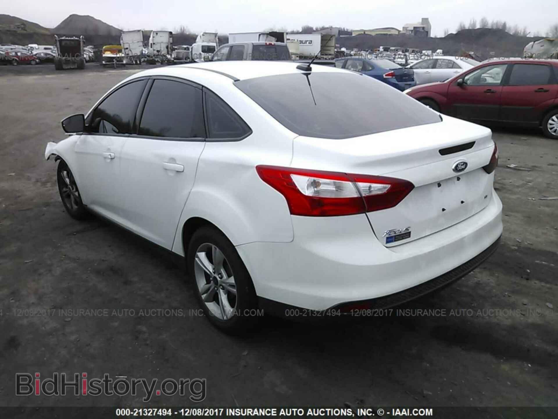 2014 Ford Focus - VIN: 1FADP3F26EL238633 - Photo 3