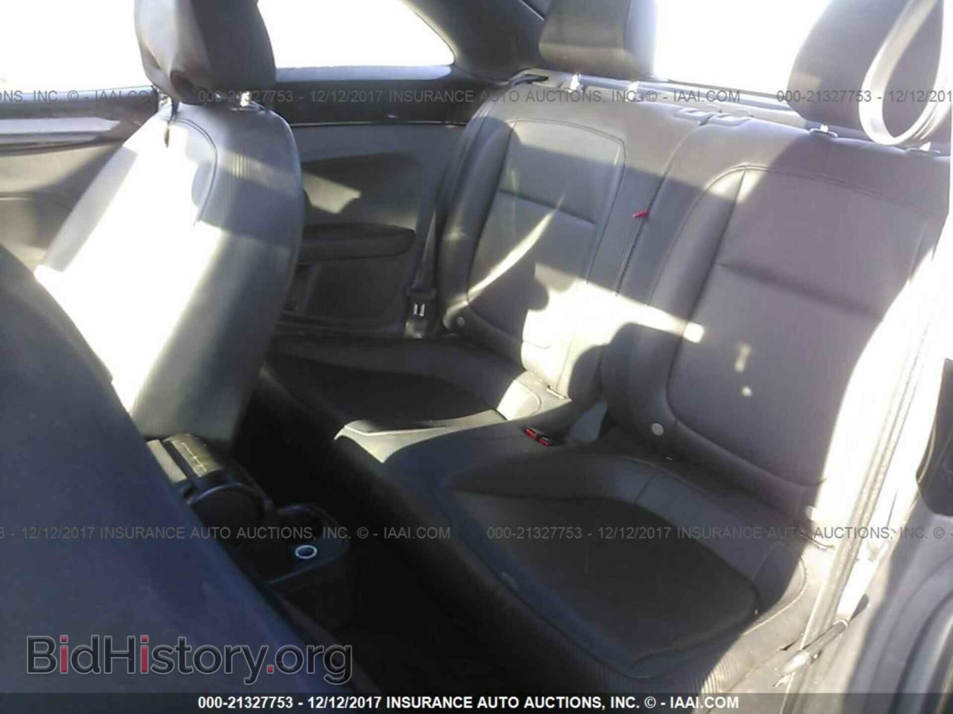2012 Volkswagen Beetle - VIN: 3VWJP7AT2CM662565 - Фото 8