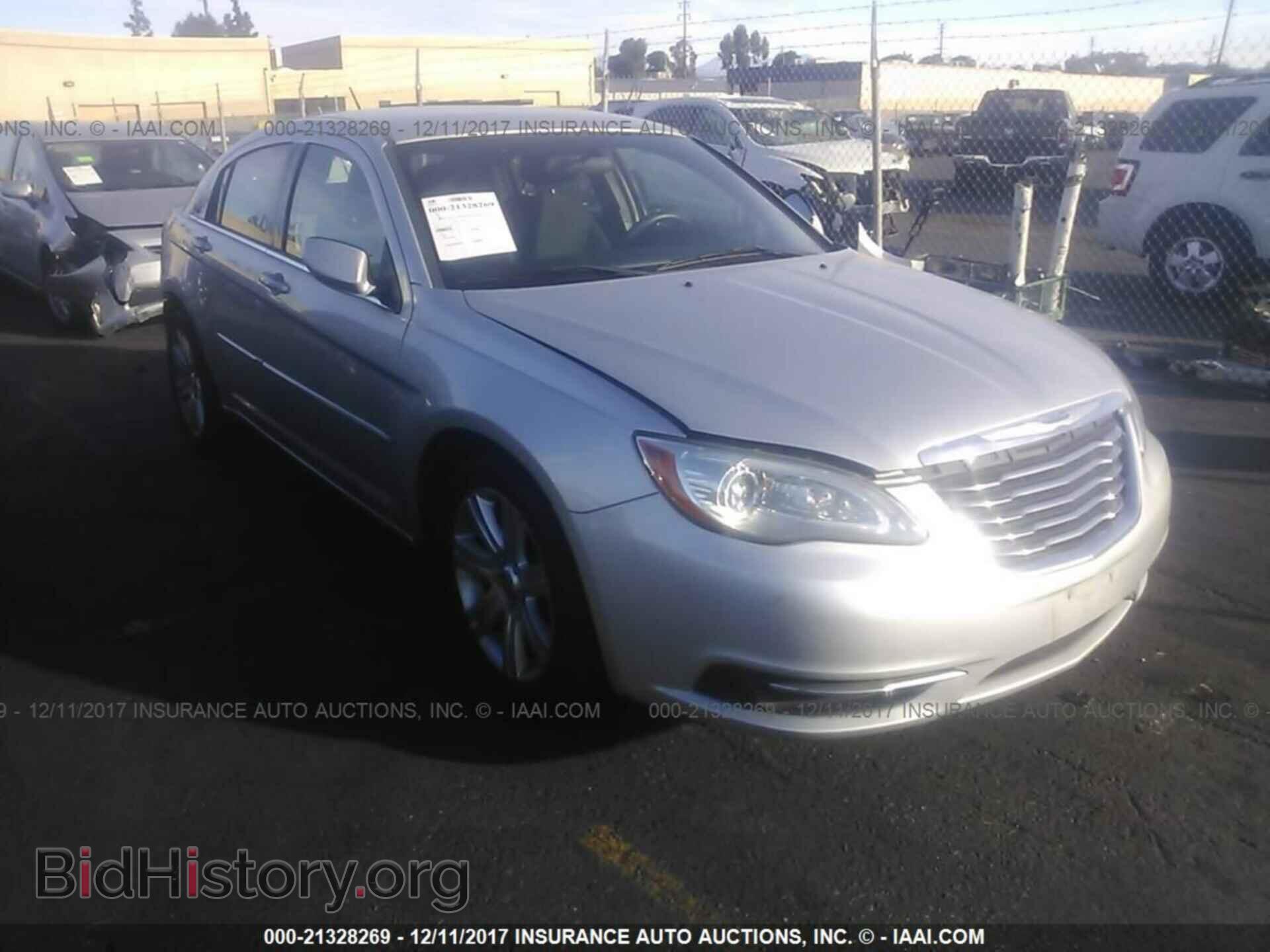 Фотография 1C3CCBAB1CN316941 - Chrysler 200 2012