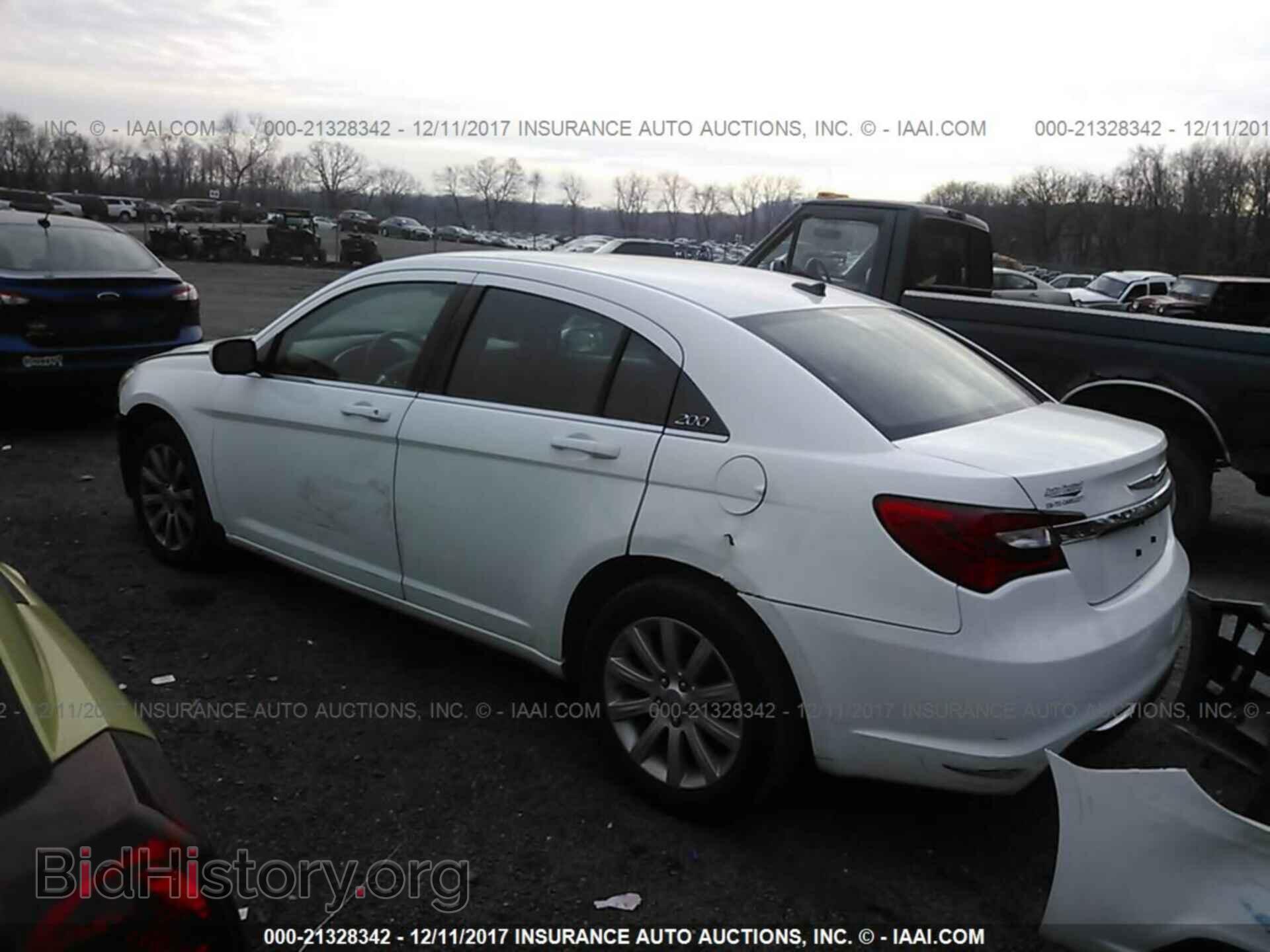 2013 Chrysler 200 - VIN: 1C3CCBBB8DN580366 - Фото 3