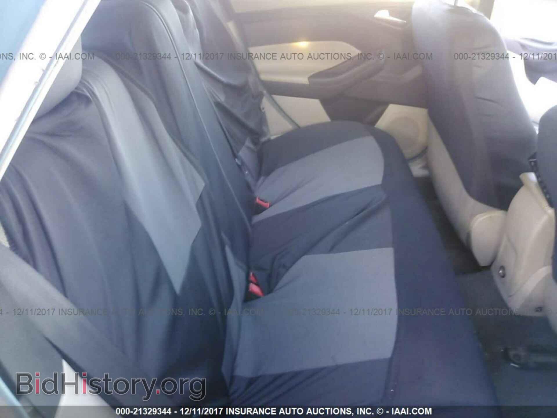 2012 Ford Focus - VIN: 1FAHP3K21CL129534 - Photo 8
