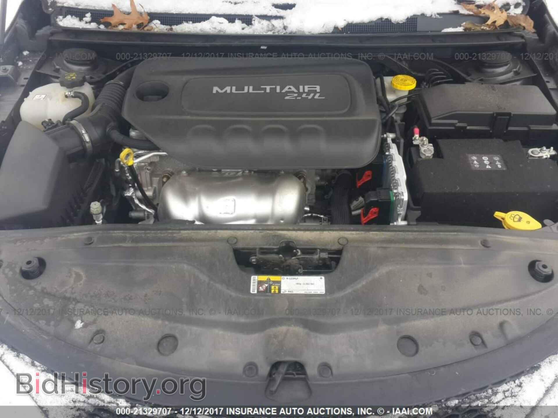2016 Chrysler 200 - VIN: 1C3CCCBB2GN115768 - Photo 10