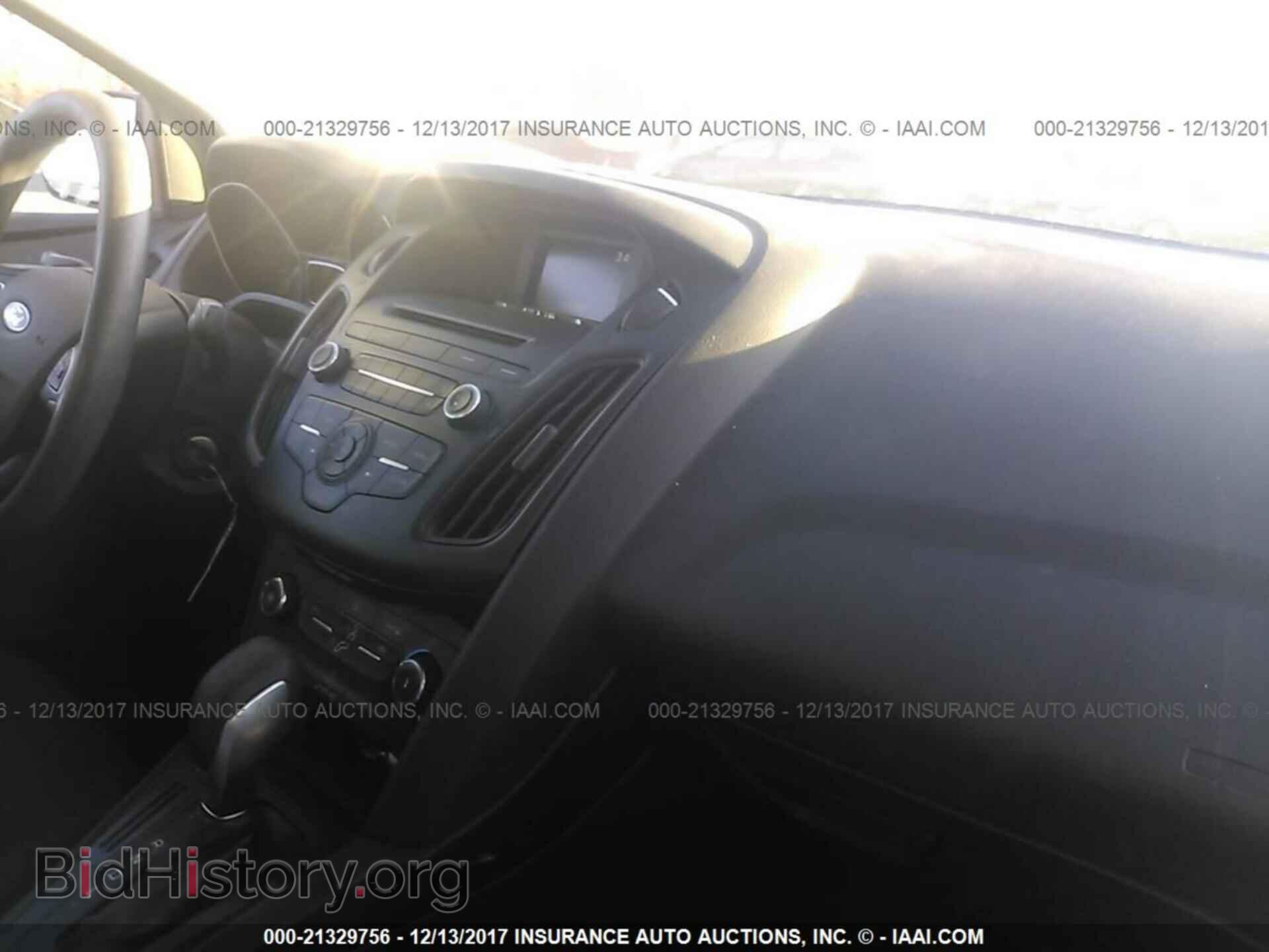 2015 Ford Focus - VIN: 1FADP3E20FL385128 - Photo 5